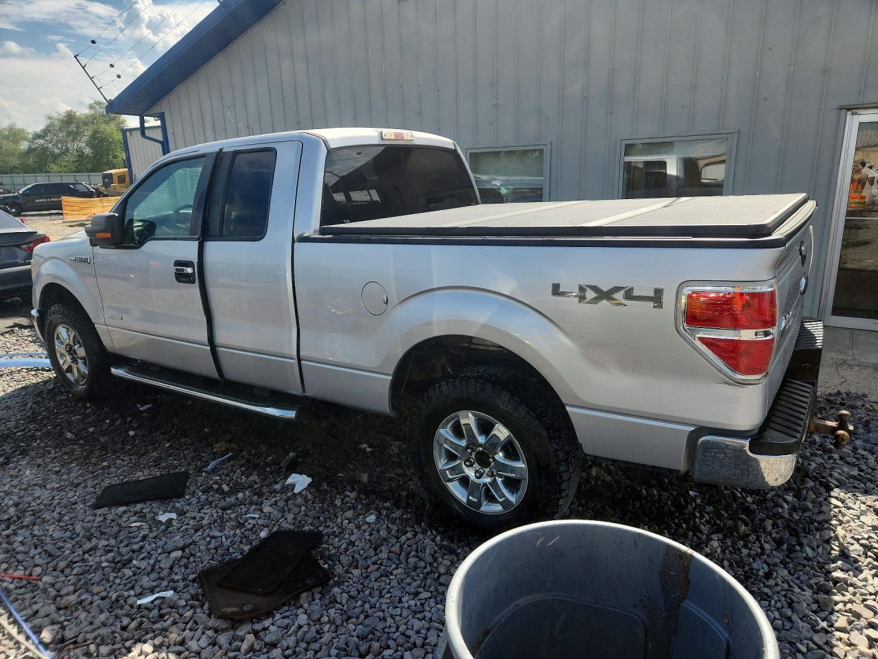 2013 Ford F150 Super Cab Silver vin: 1FTFX1ET9DKG42905