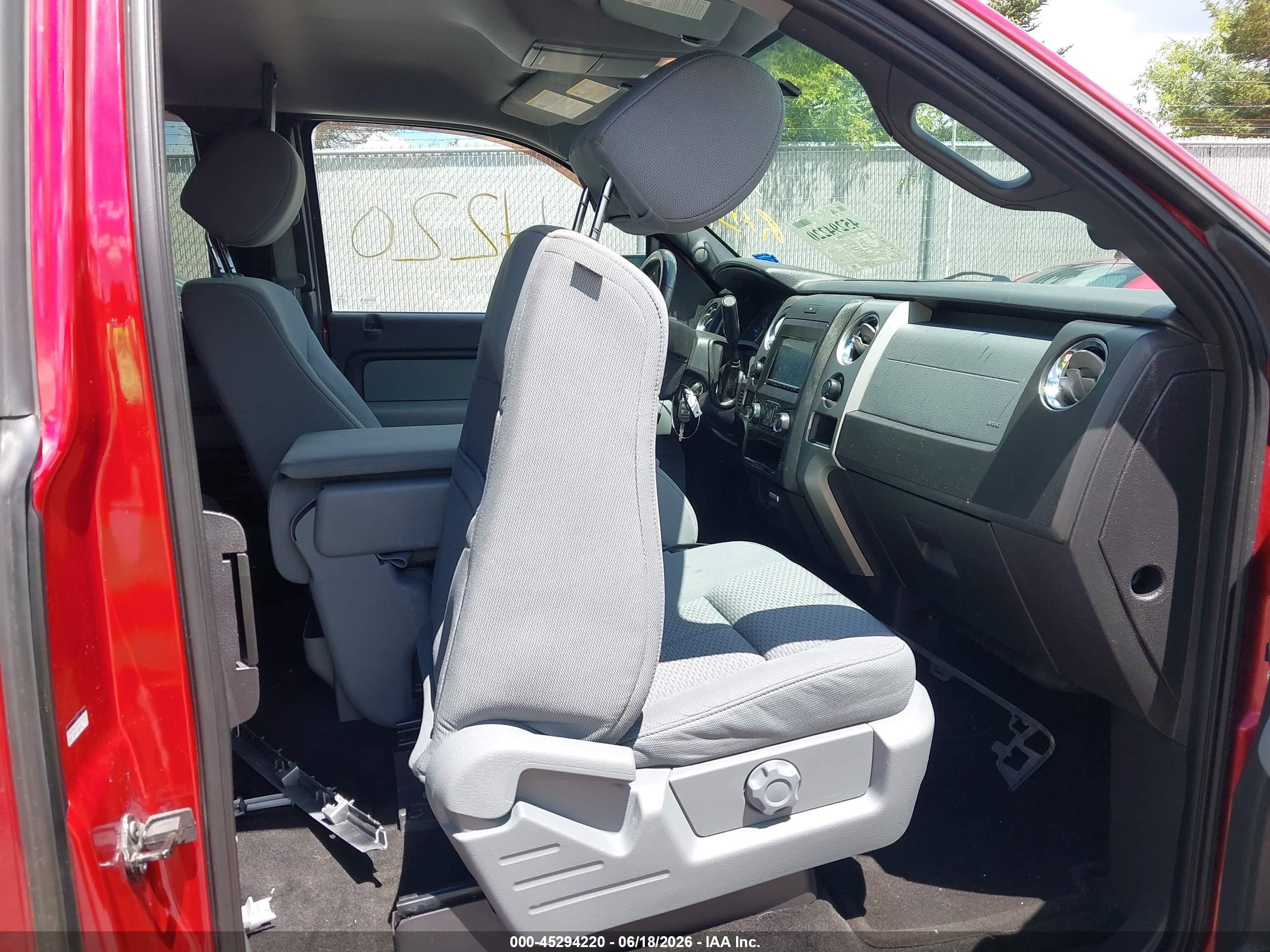 2014 Ford F-150 Xlt Red vin: 1FTFX1ET9EFC46046