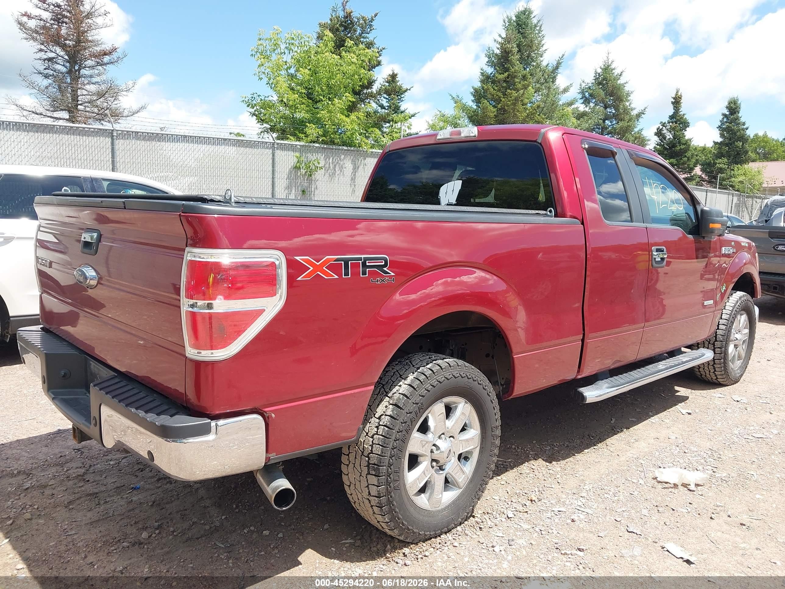 2014 Ford F-150 Xlt Red vin: 1FTFX1ET9EFC46046
