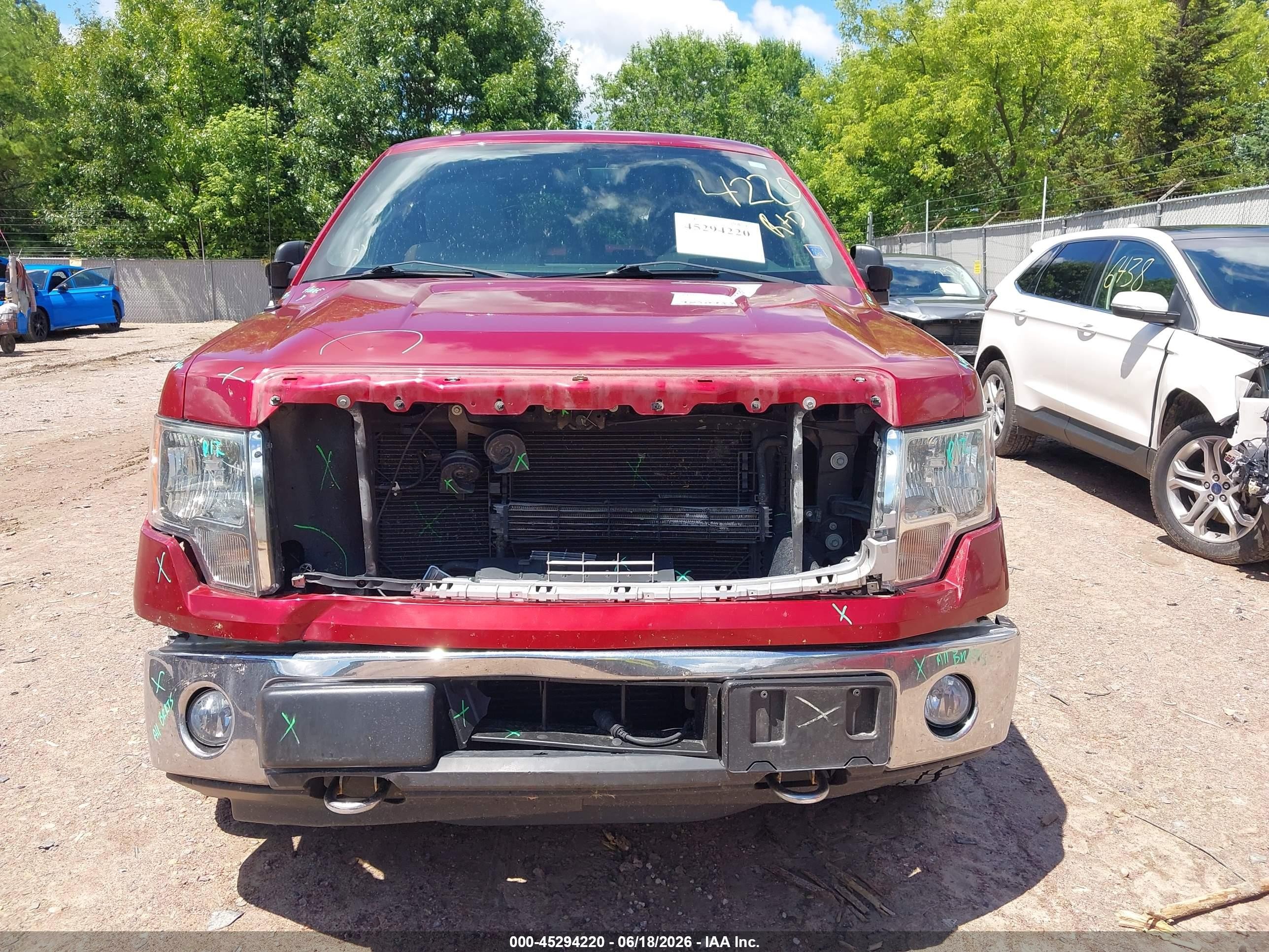 2014 Ford F-150 Xlt Red vin: 1FTFX1ET9EFC46046