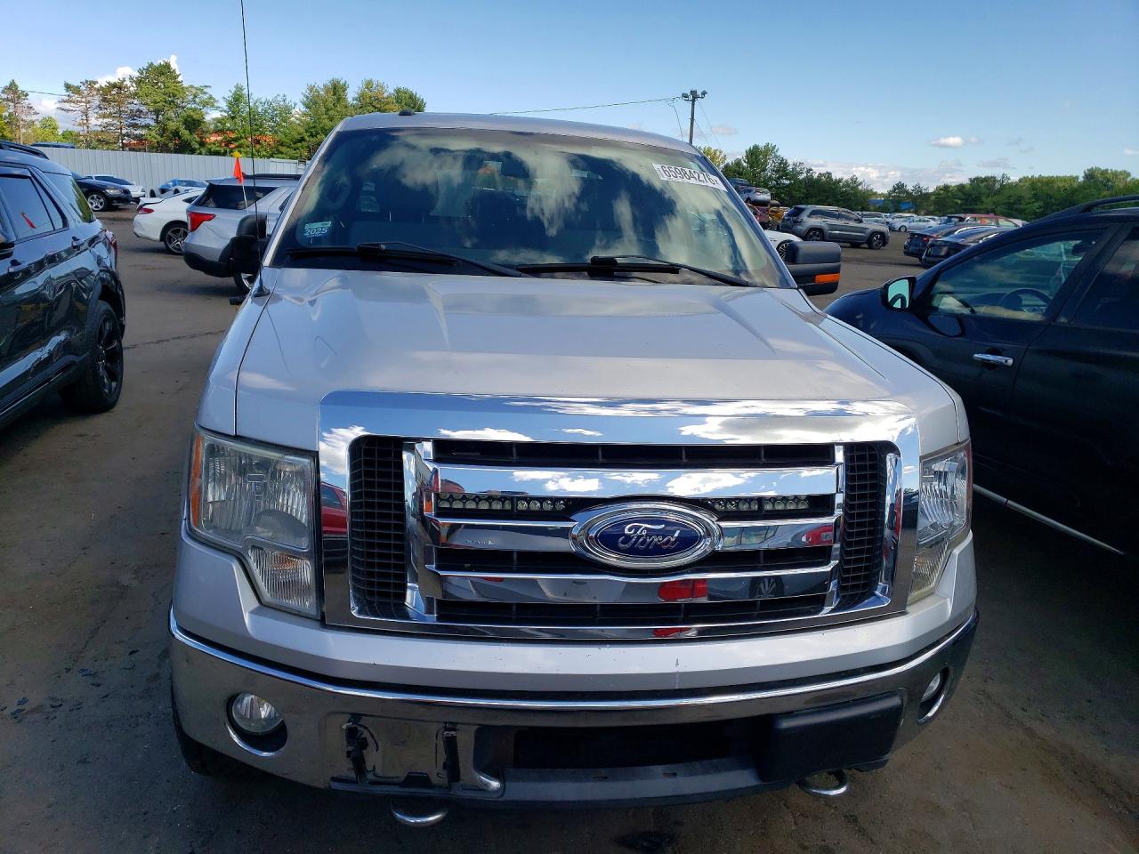 2011 Ford F150 Super Cab Silver vin: 1FTFX1ETXBFA90448