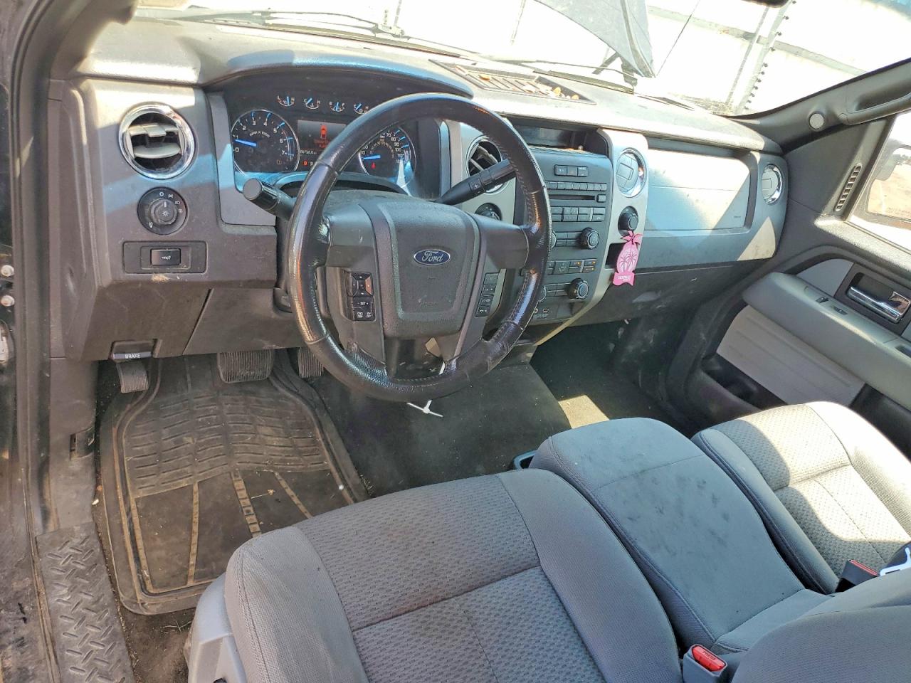 2012 Ford F150 Super Cab Black vin: 1FTFX1ETXCFA82965