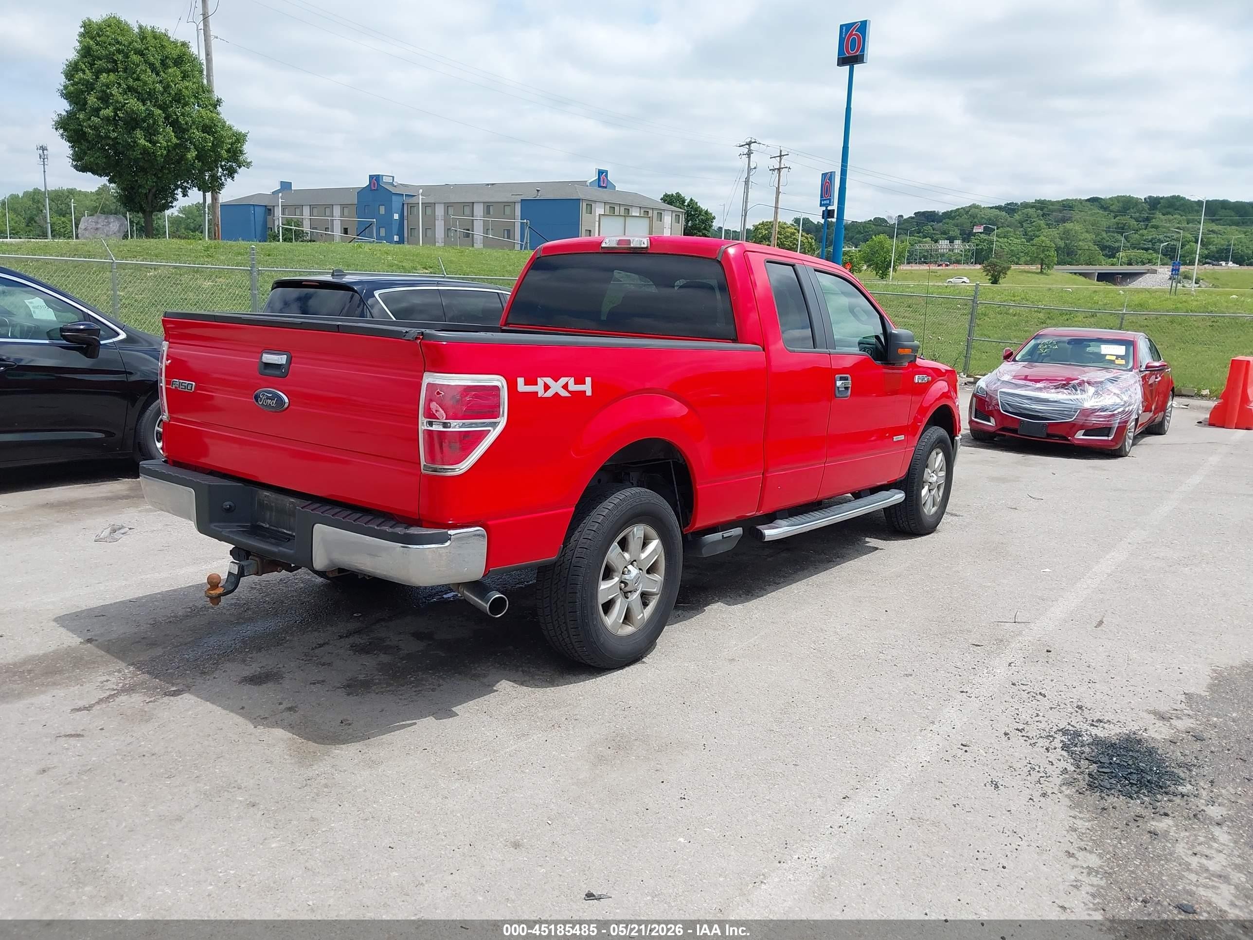 2013 Ford F-150 Xlt Red vin: 1FTFX1ETXDFC87882