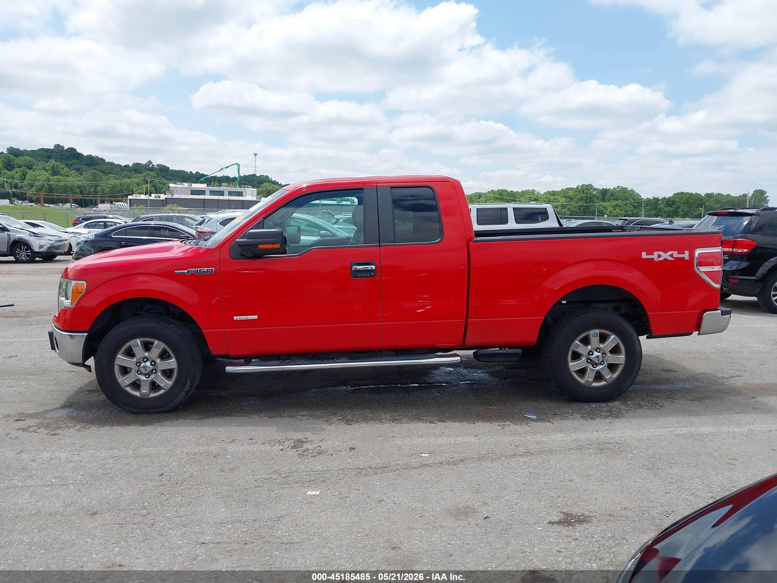 2013 Ford F-150 Xlt Red vin: 1FTFX1ETXDFC87882