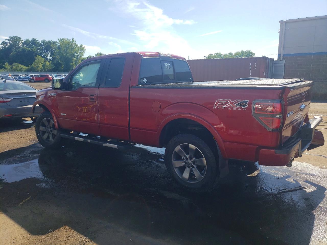 2013 Ford F150 Super Cab Красный vin: 1FTFX1ETXDKF17475