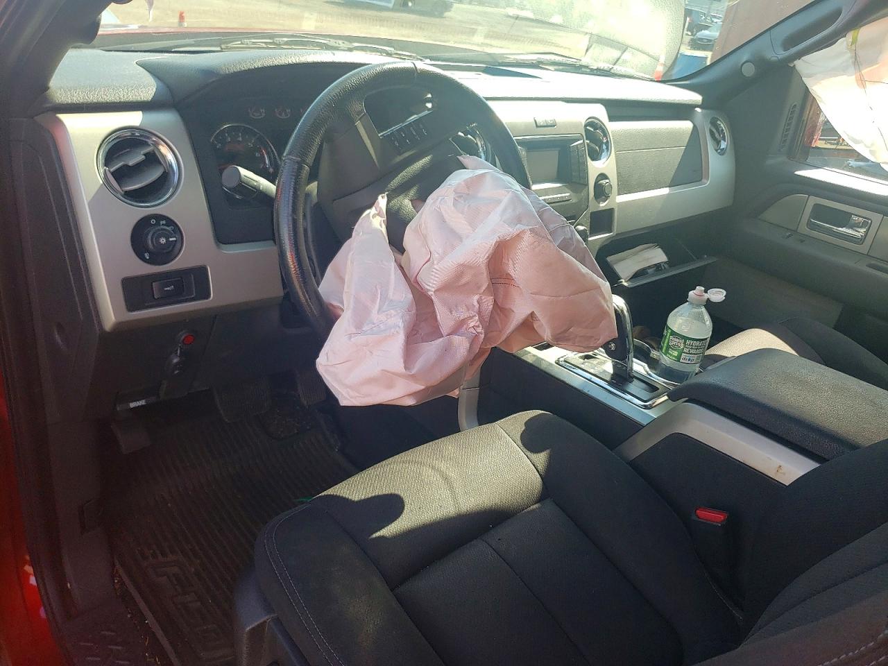 2013 Ford F150 Super Cab Красный vin: 1FTFX1ETXDKF17475