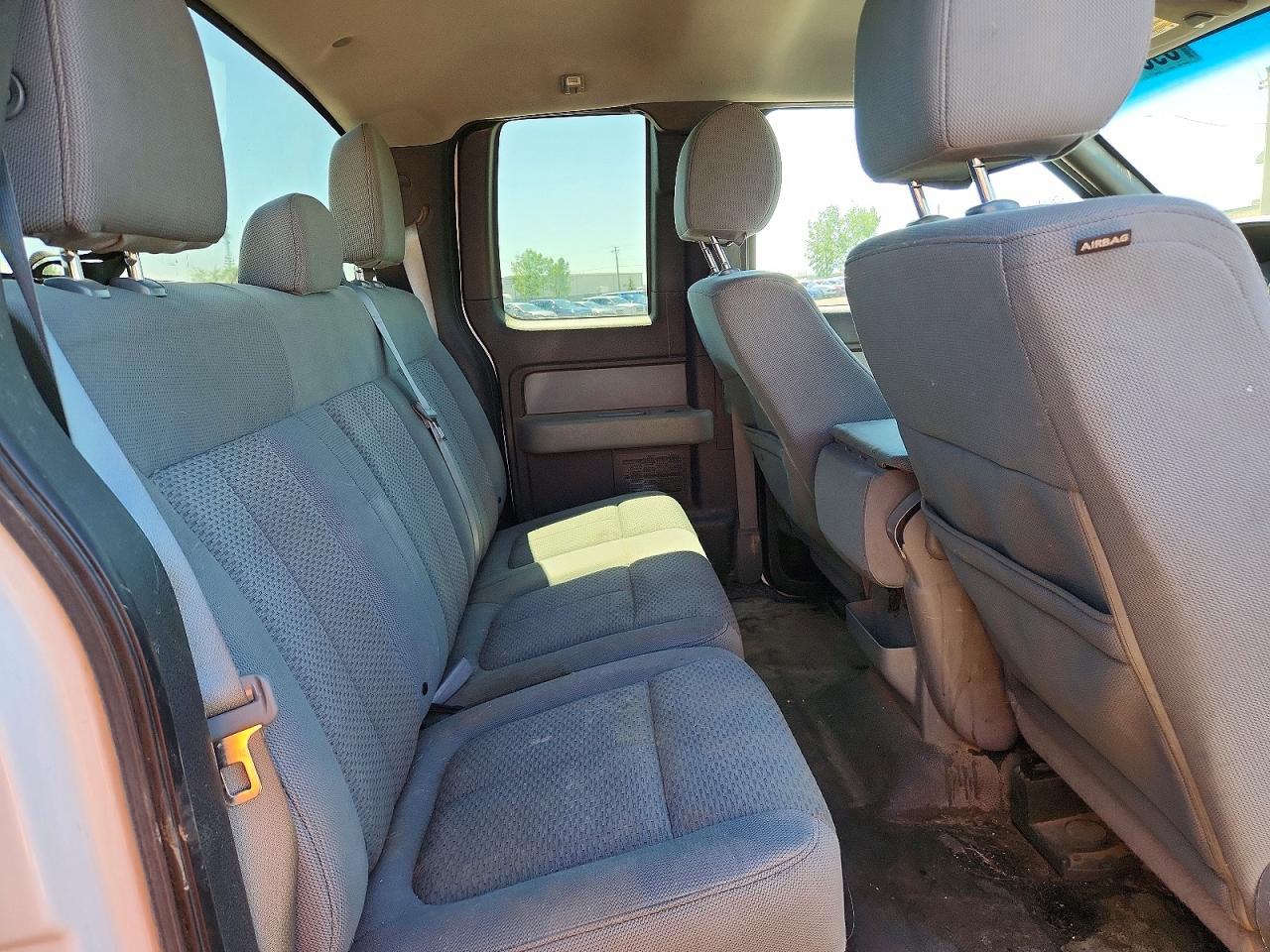 2014 Ford F150 Super Cab White vin: 1FTFX1ETXEKF49263