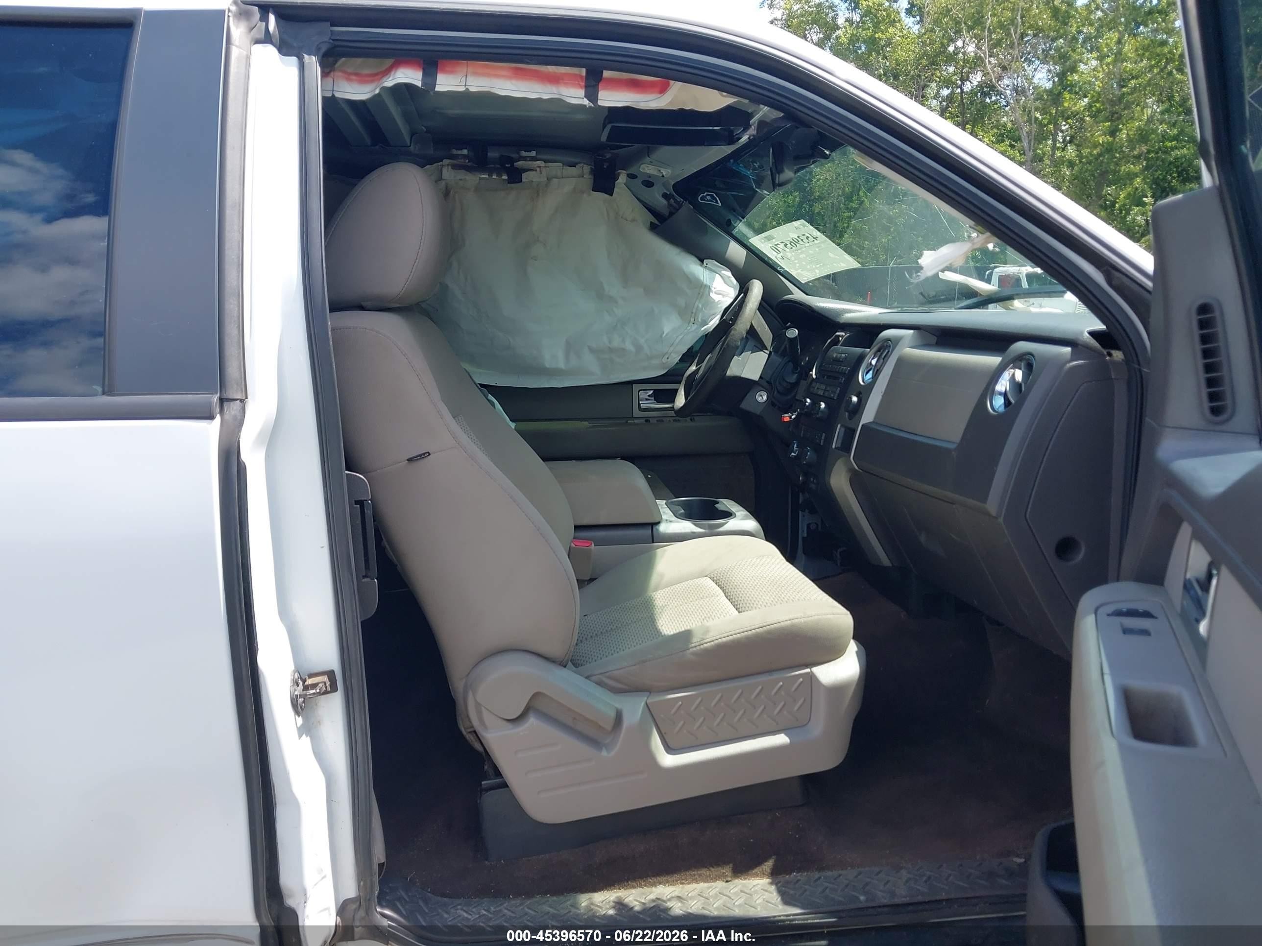 2010 Ford F-150 Fx4/lariat/xl/xlt White vin: 1FTFX1EV1AFA82903