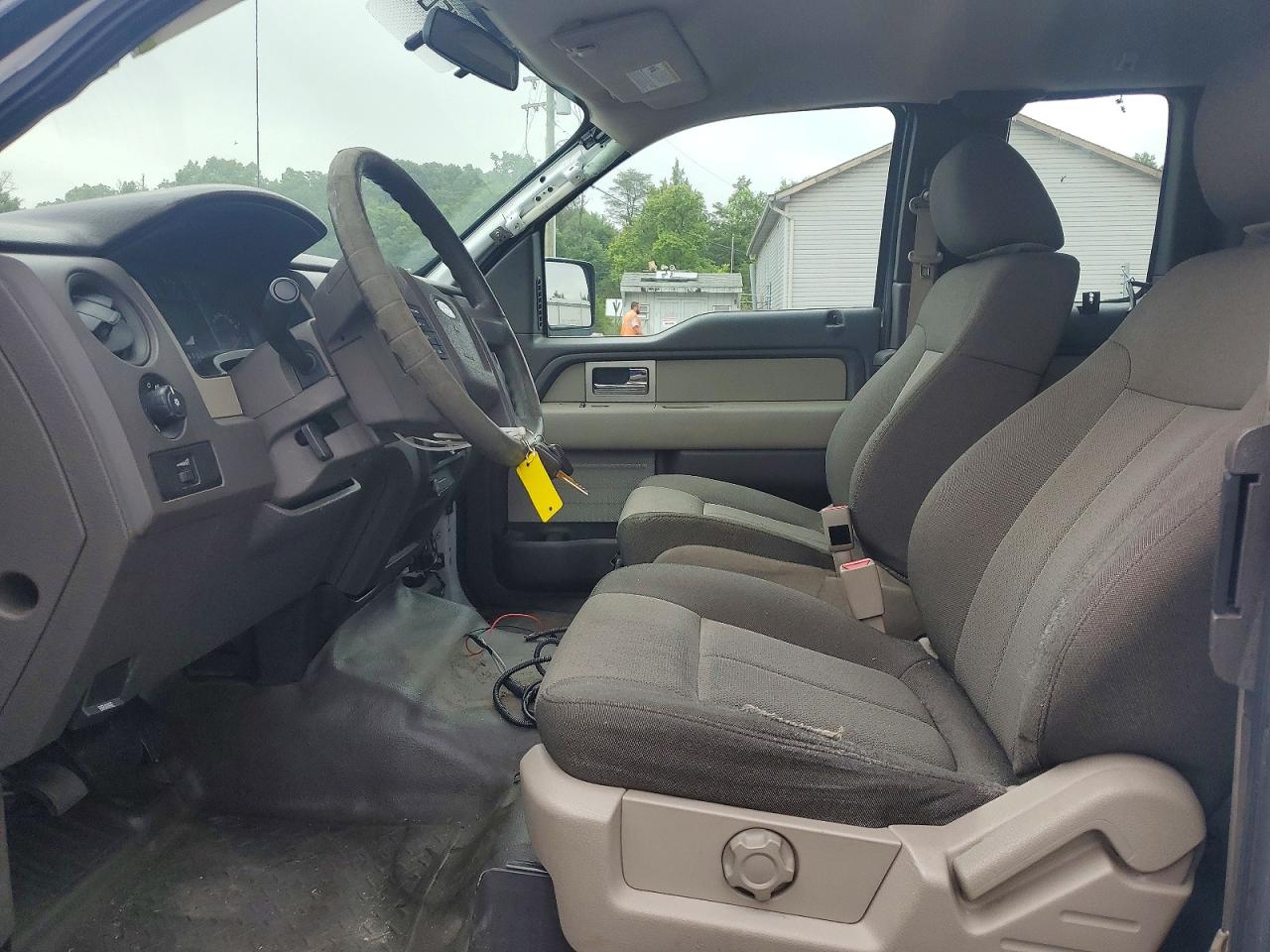 2010 Ford F150 Super Cab Белый vin: 1FTFX1EV2AFB90558