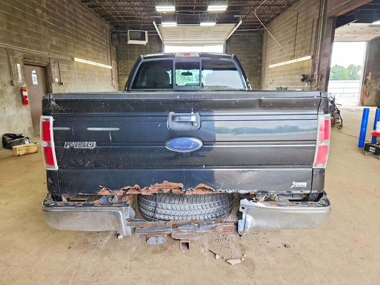 2010 Ford F150 Super Cab Black vin: 1FTFX1EV3AFD30987