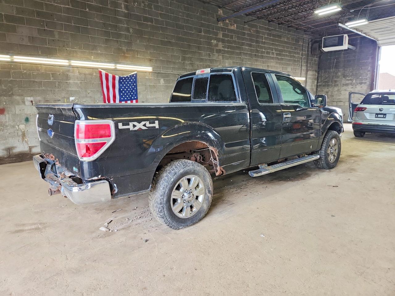 2010 Ford F150 Super Cab Black vin: 1FTFX1EV3AFD30987