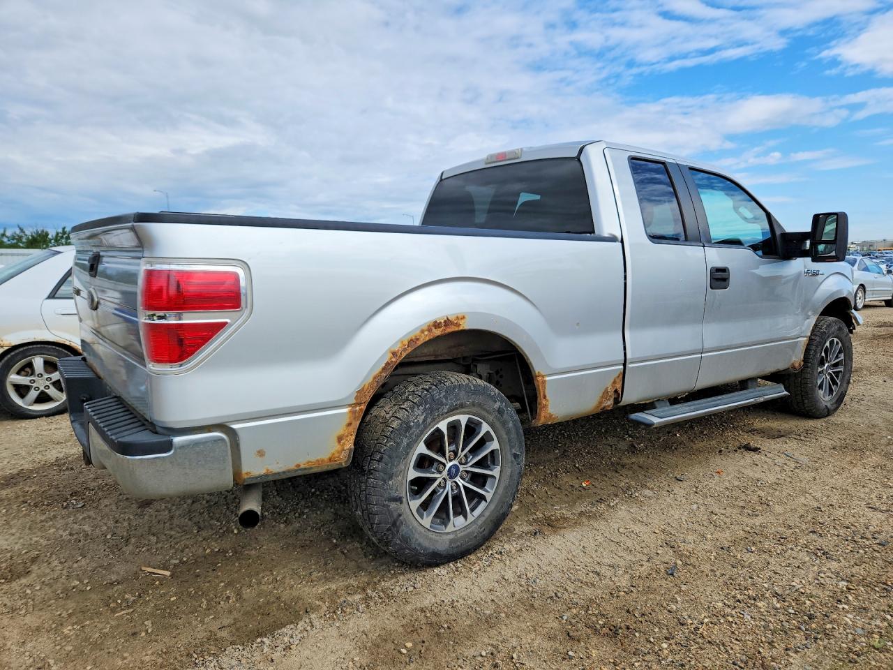 2010 Ford F150 Super Cab Silver vin: 1FTFX1EV3AFD34652