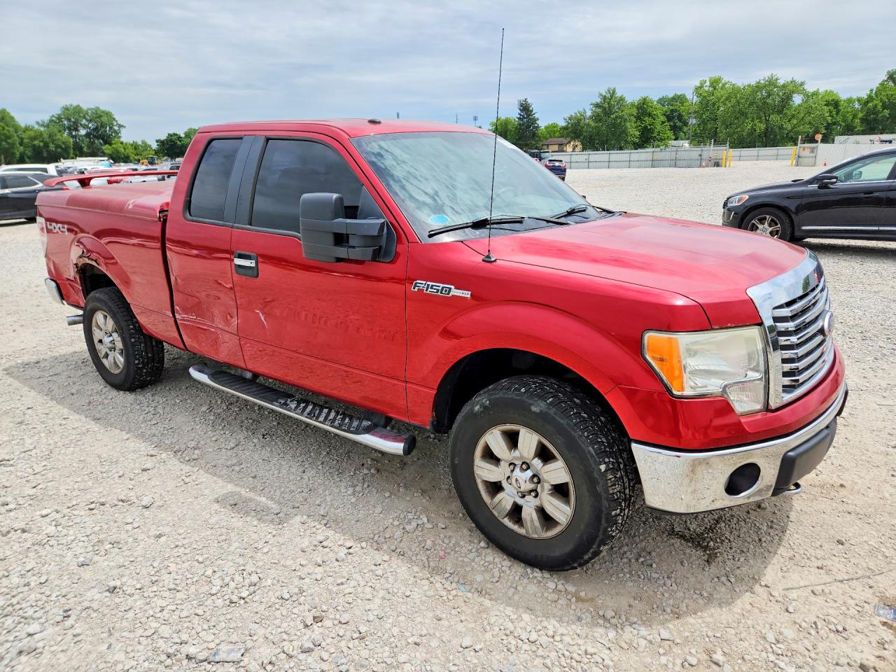 2010 Ford F150 Red vin: 1FTFX1EV4AFA17284