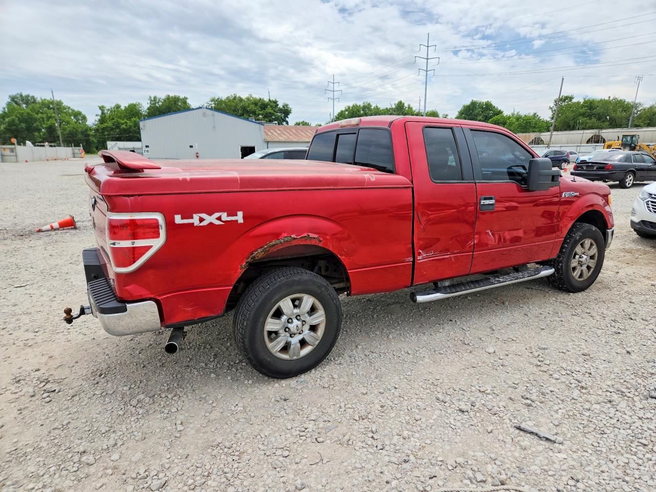 2010 Ford F150 Red vin: 1FTFX1EV4AFA17284