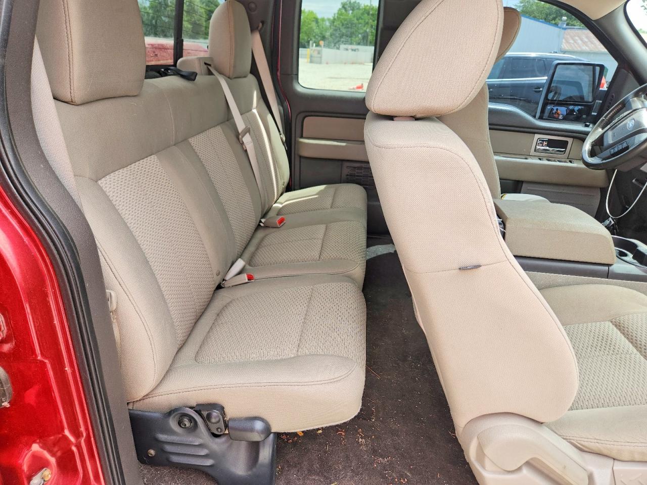 2010 Ford F150 Red vin: 1FTFX1EV4AFA17284