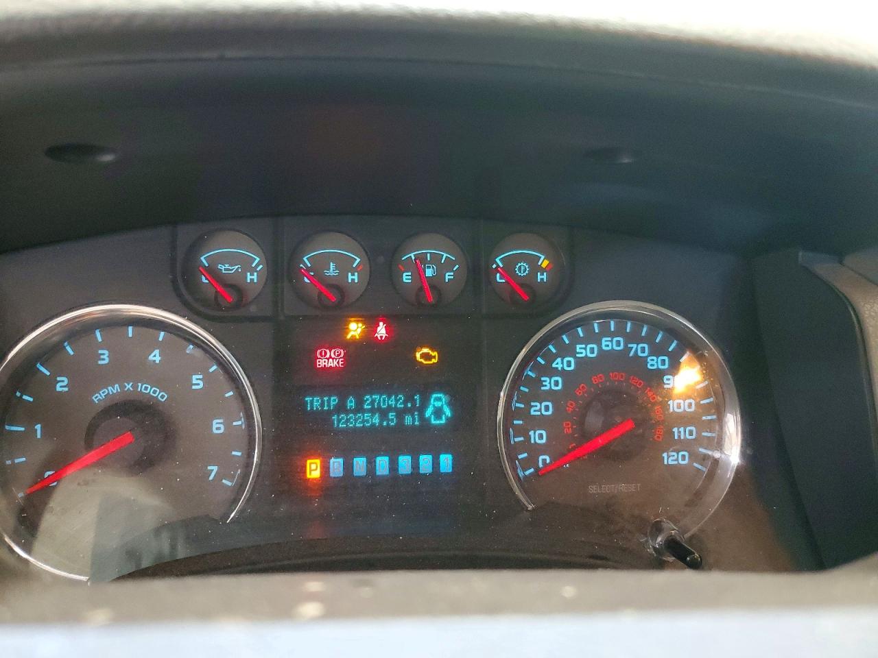 2010 Ford F150 Super Cab Burgundy vin: 1FTFX1EV4AFD30951