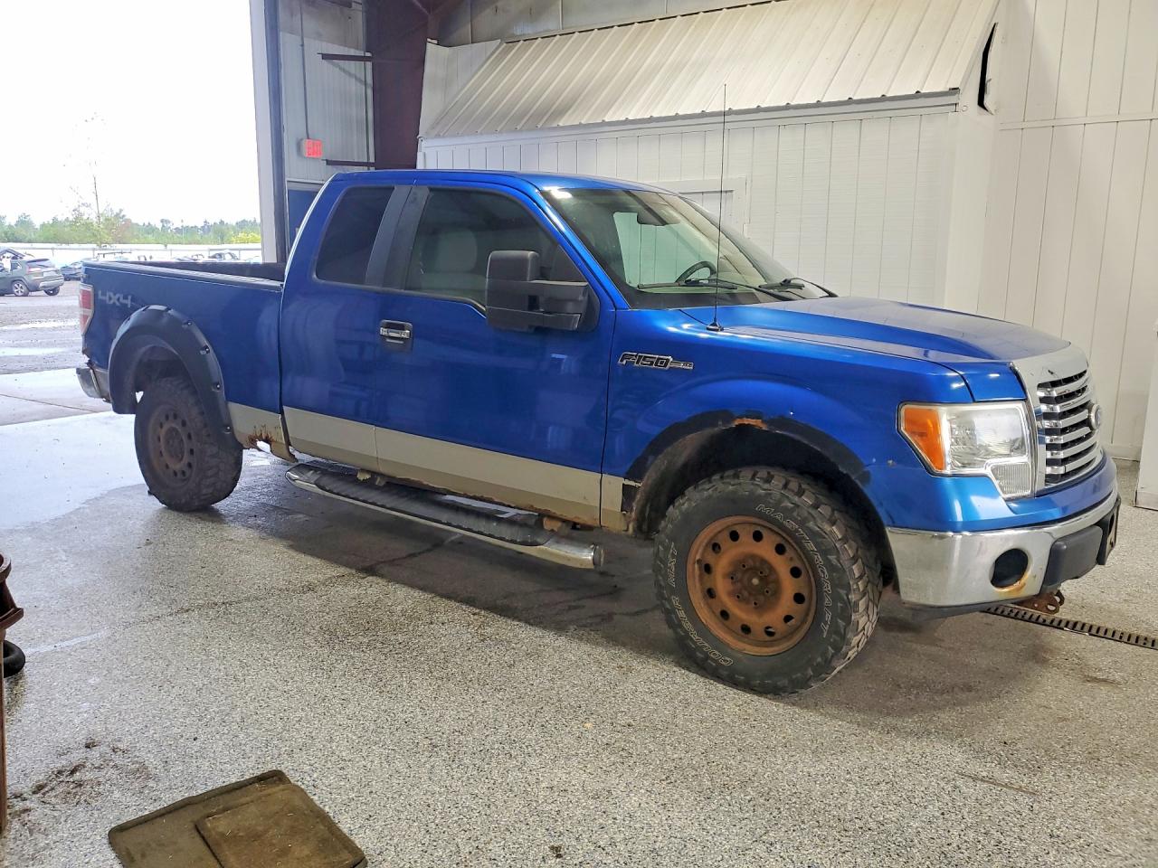 2010 Ford F150 Super Cab Blue vin: 1FTFX1EV5AFA62394