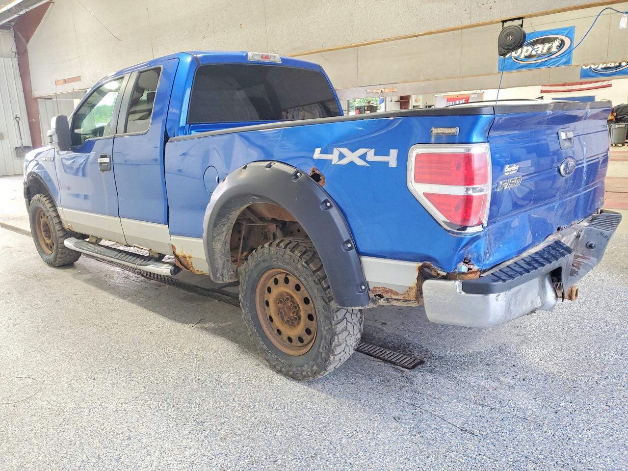 2010 Ford F150 Super Cab Blue vin: 1FTFX1EV5AFA62394