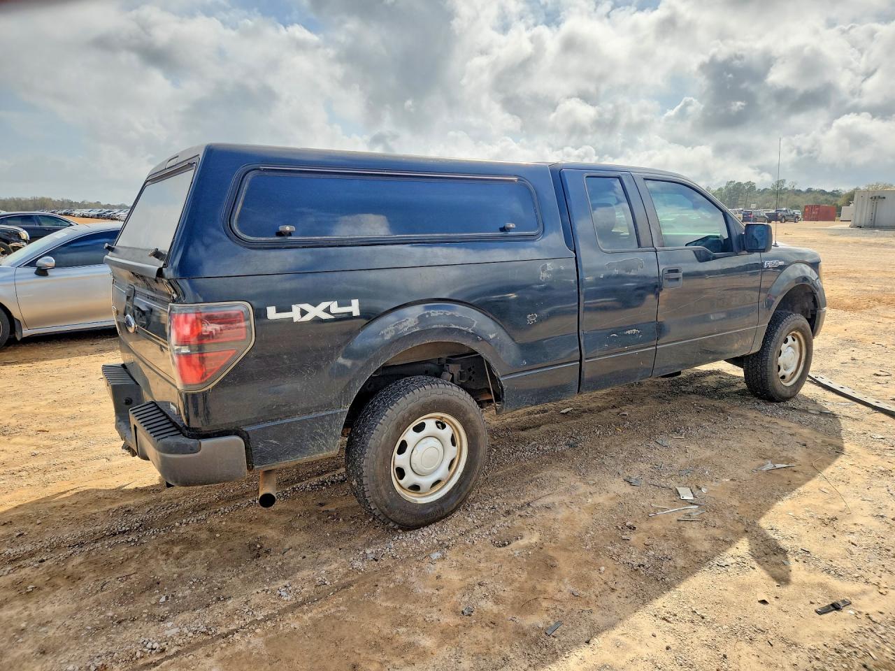 2010 Ford F150 Super Cab Black vin: 1FTFX1EV5AFC86085