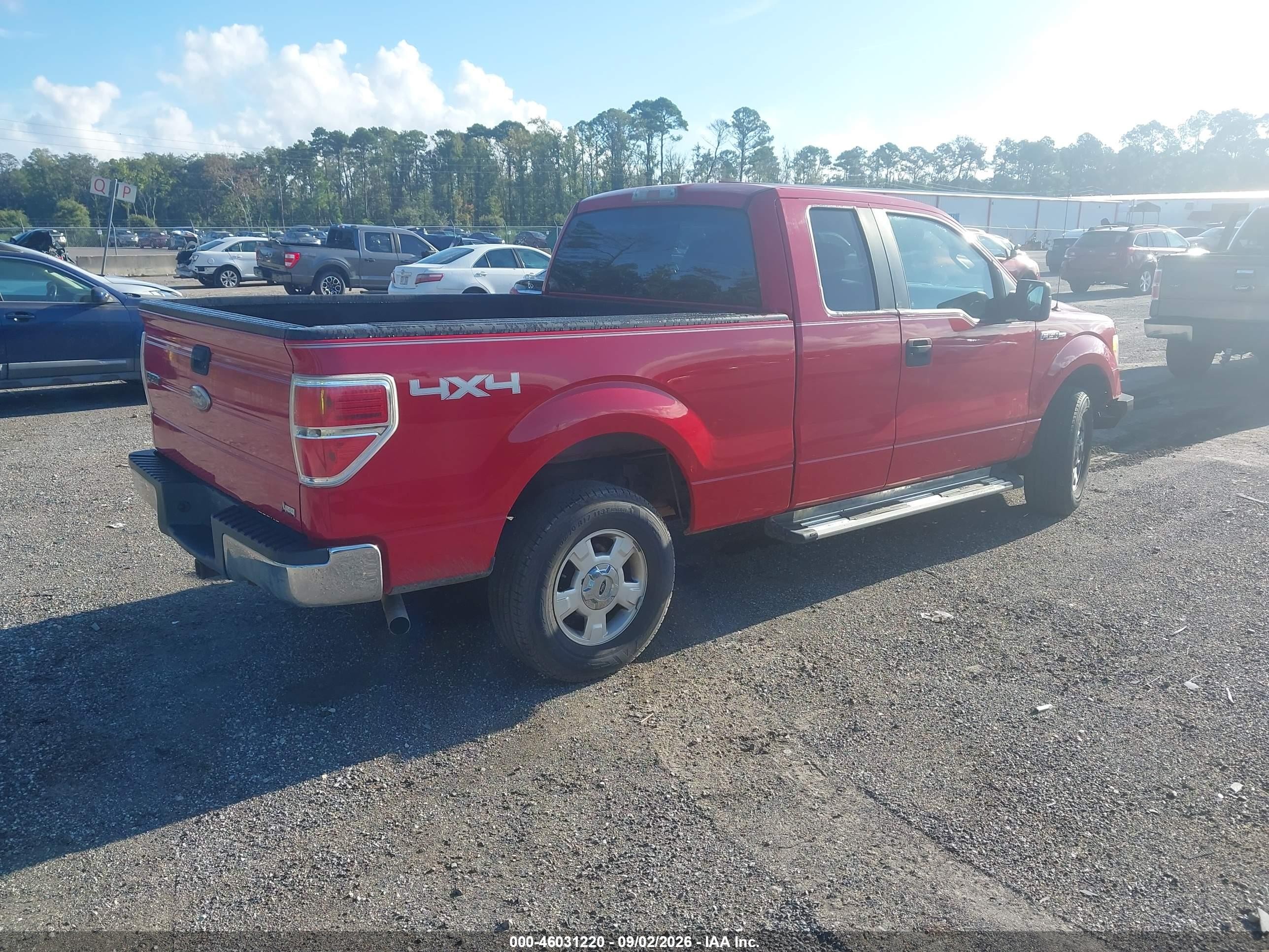 2010 Ford F-150   Красный vin: 1FTFX1EV5AFD75560