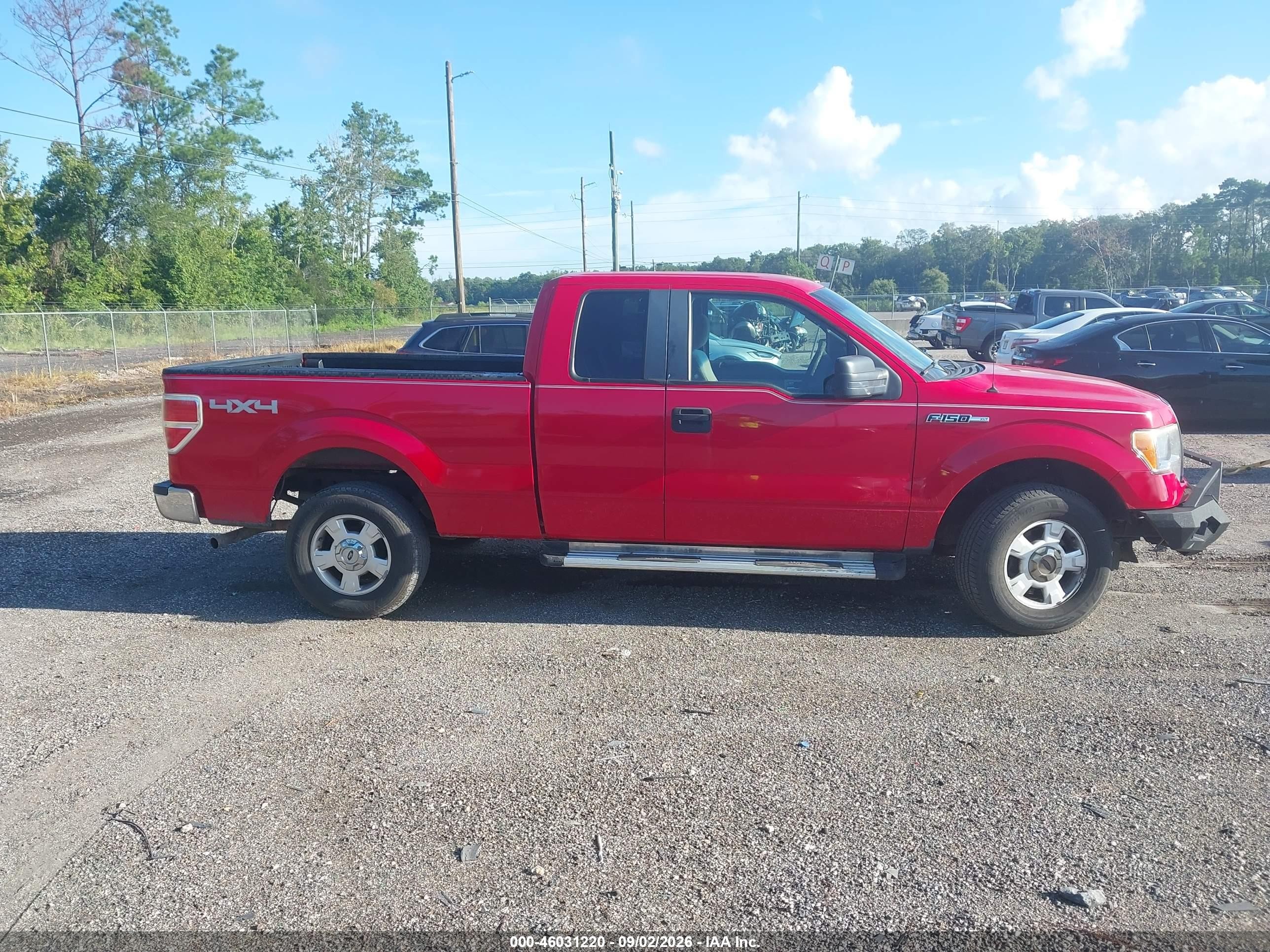 2010 Ford F-150   Красный vin: 1FTFX1EV5AFD75560