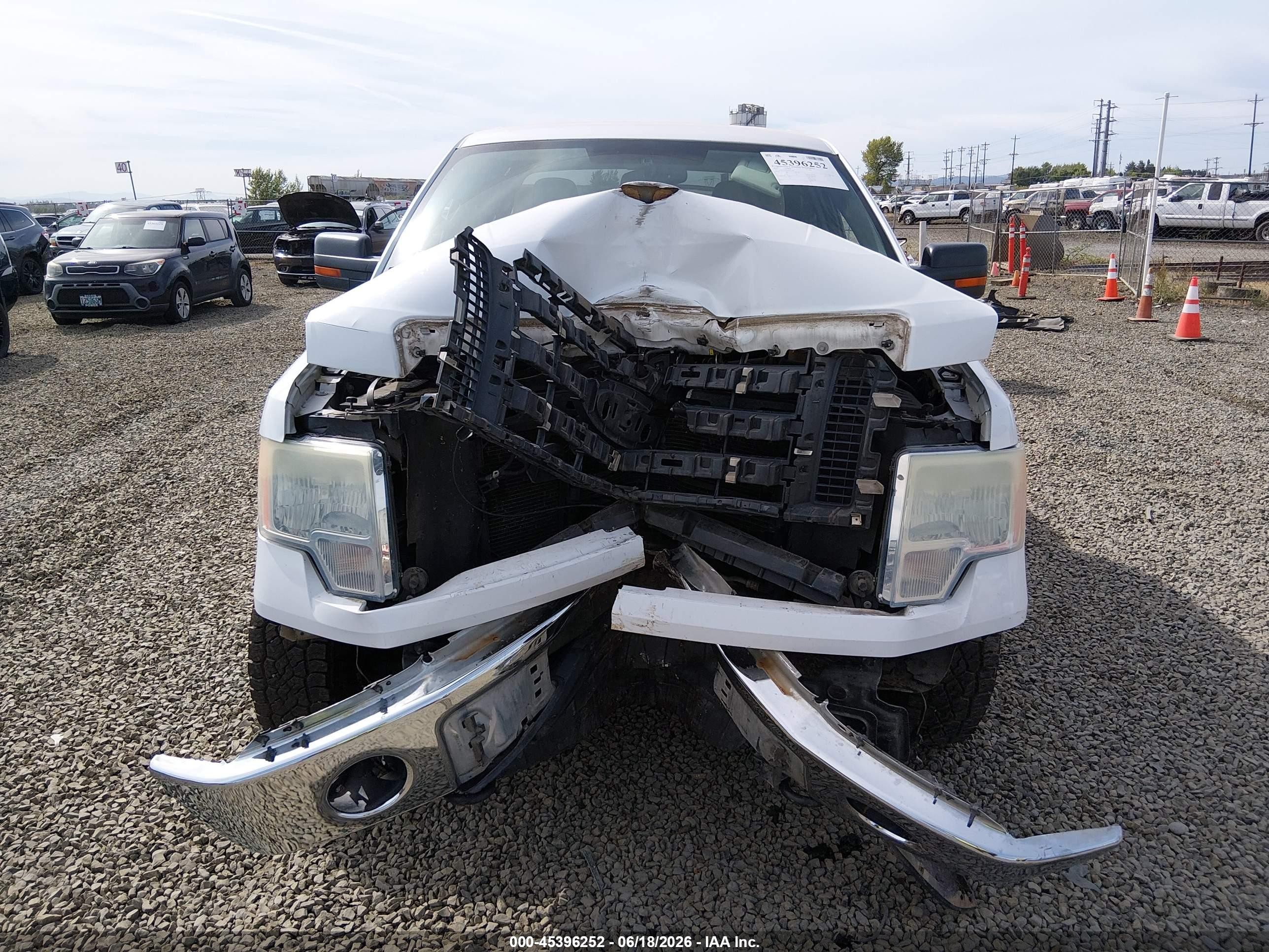 2010 Ford F-150 Fx4/lariat/xl/xlt White vin: 1FTFX1EV5AKB71140