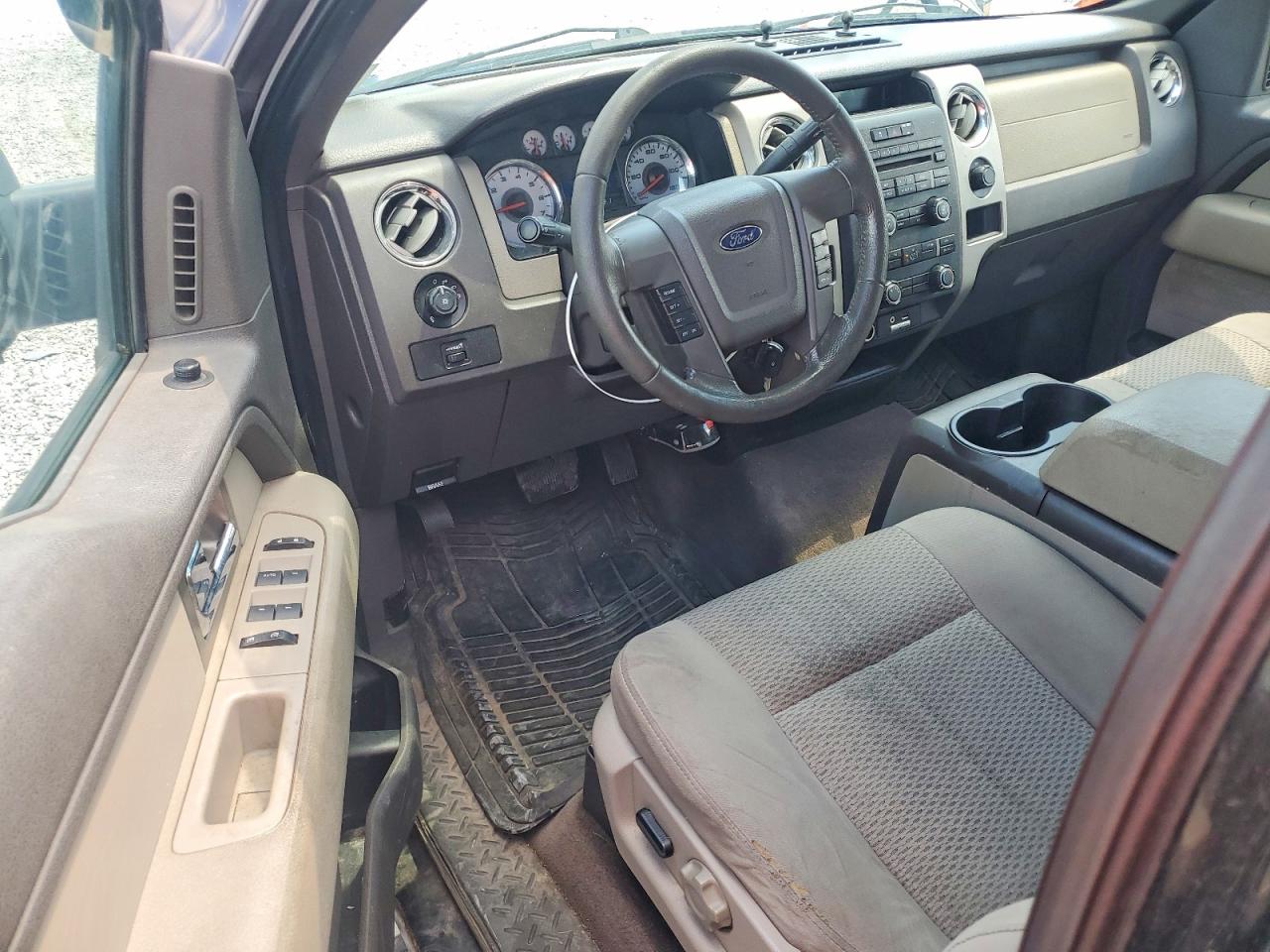 2010 Ford F150 Super Cab Black vin: 1FTFX1EV7AFB01387