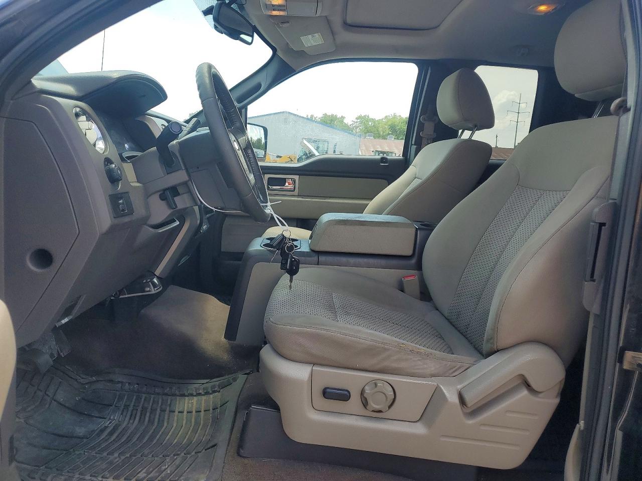 2010 Ford F150 Super Cab Black vin: 1FTFX1EV7AFB01387