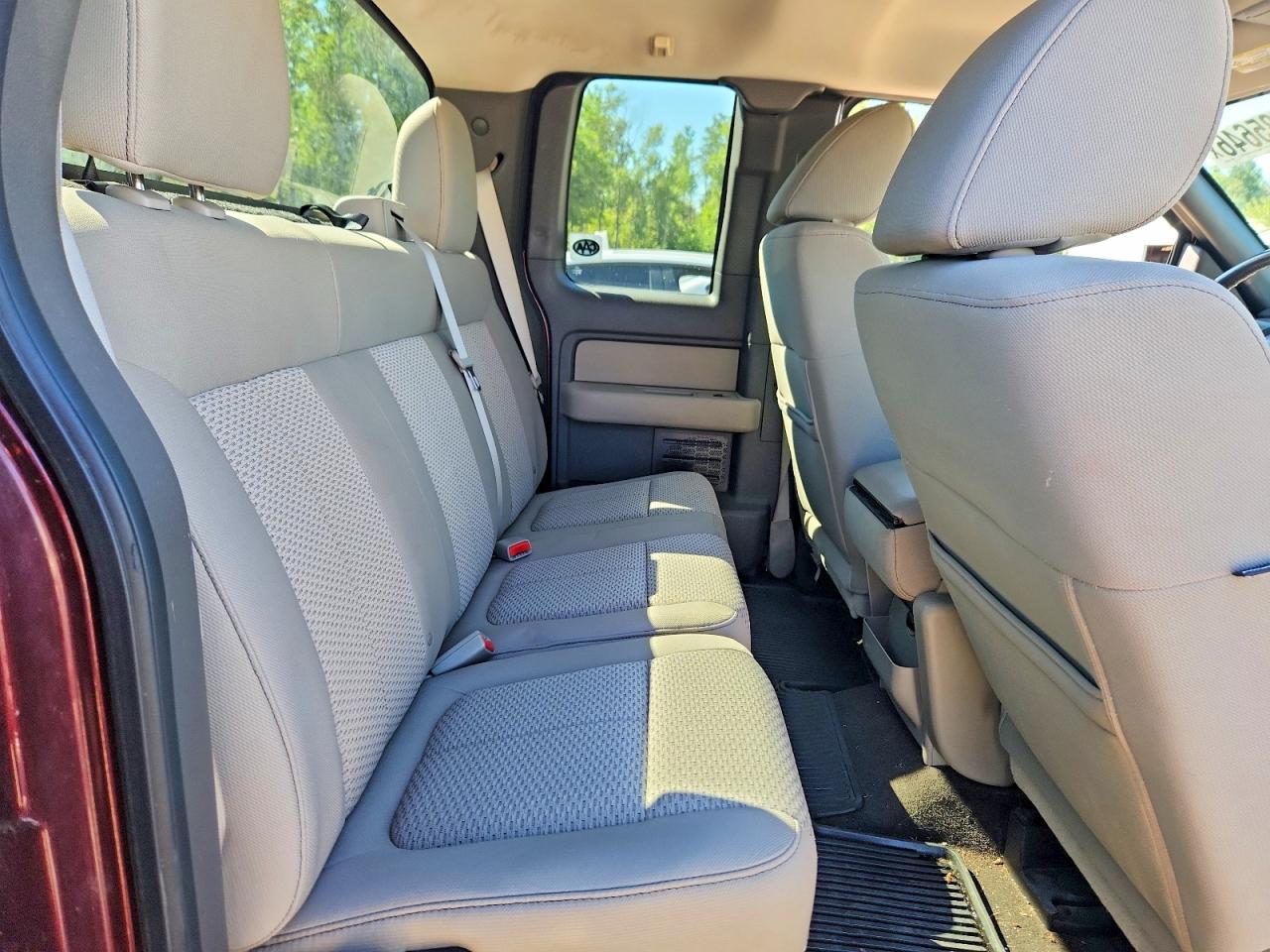 2010 Ford F150 Super Cab Burgundy vin: 1FTFX1EV7AFB01440
