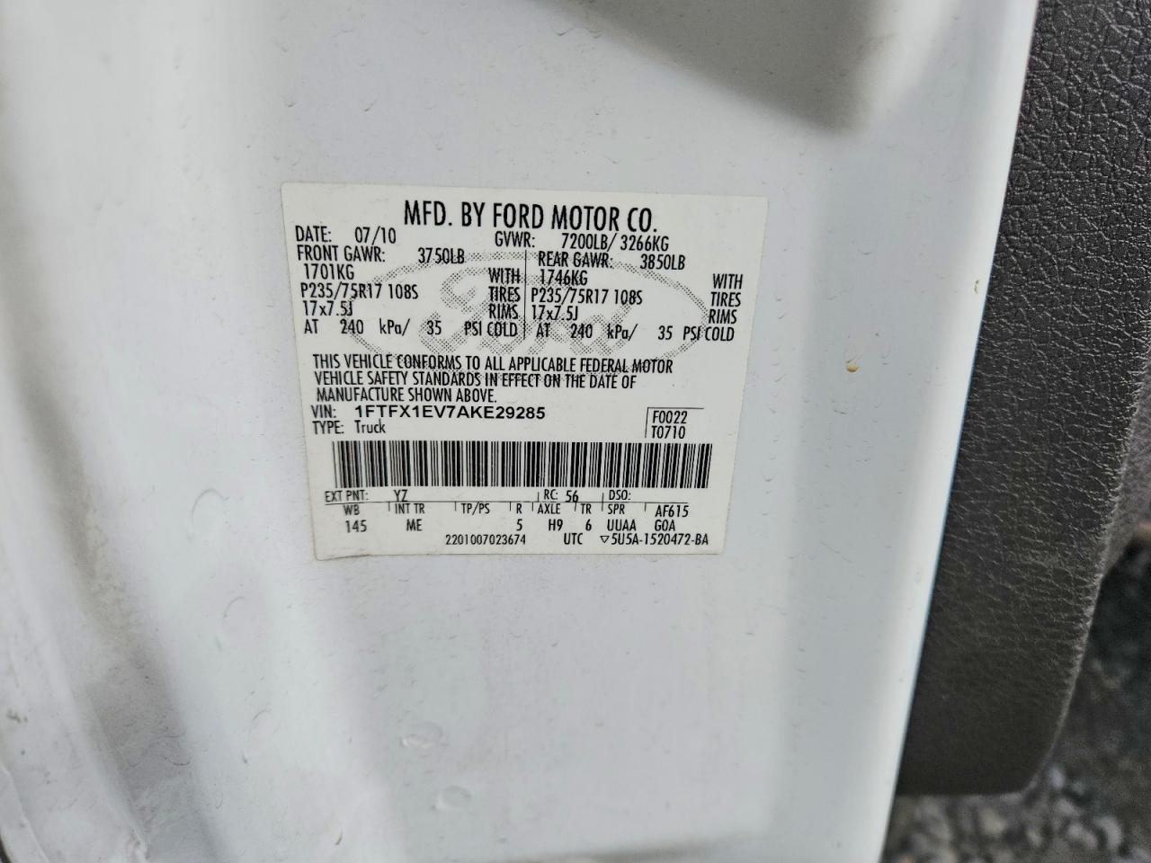 2010 Ford F150 Super Cab White vin: 1FTFX1EV7AKE29285