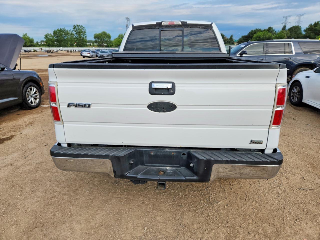 2010 Ford F150 Super Cab White vin: 1FTFX1EVXAFC31924