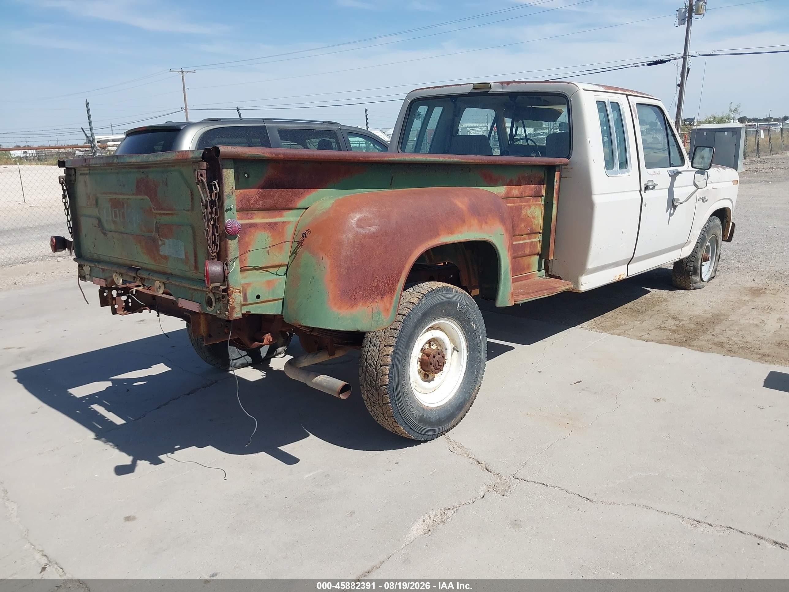 1981 Ford F250   Tan vin: 1FTFX25G5BKA05094