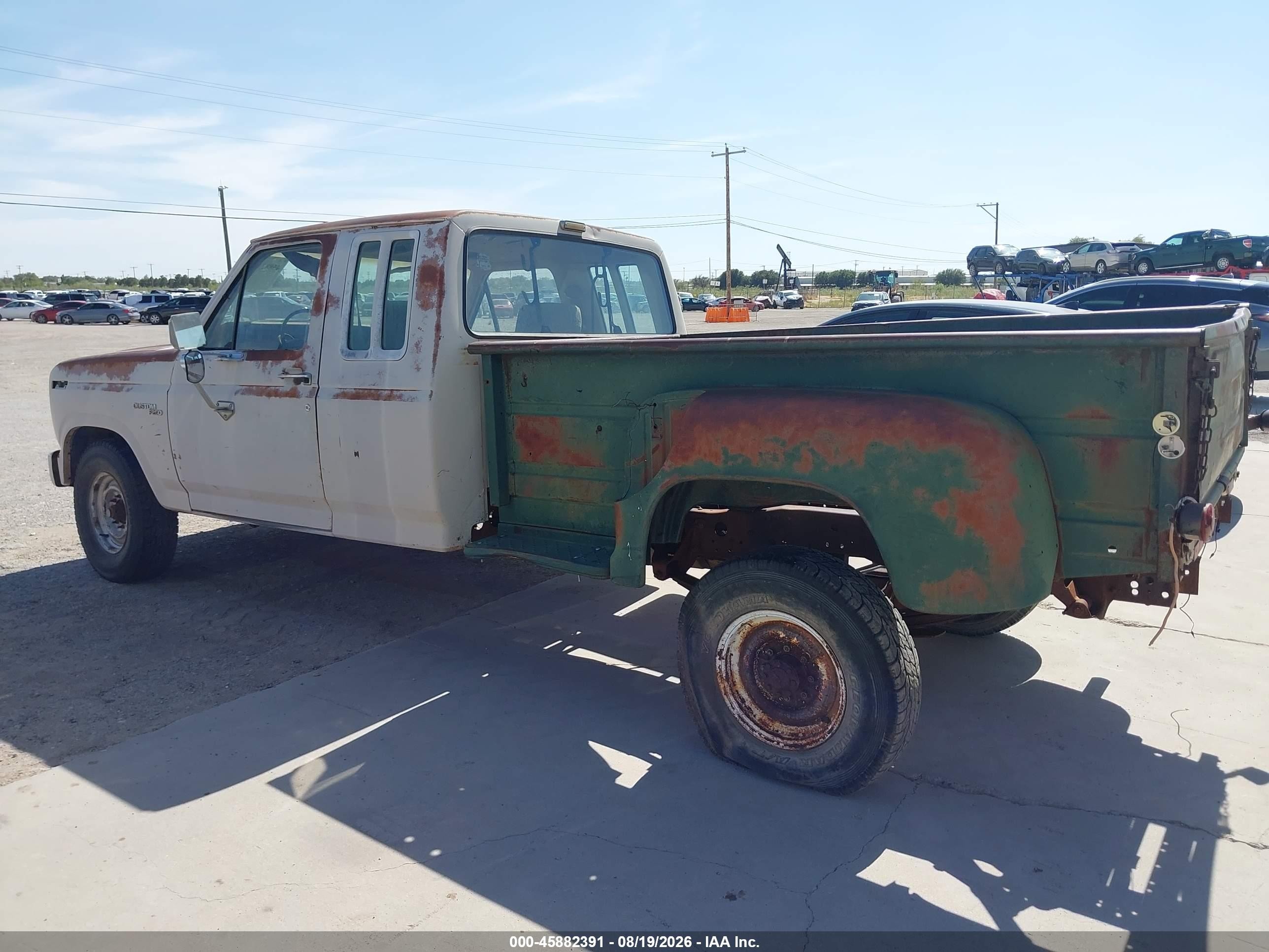 1981 Ford F250   Tan vin: 1FTFX25G5BKA05094
