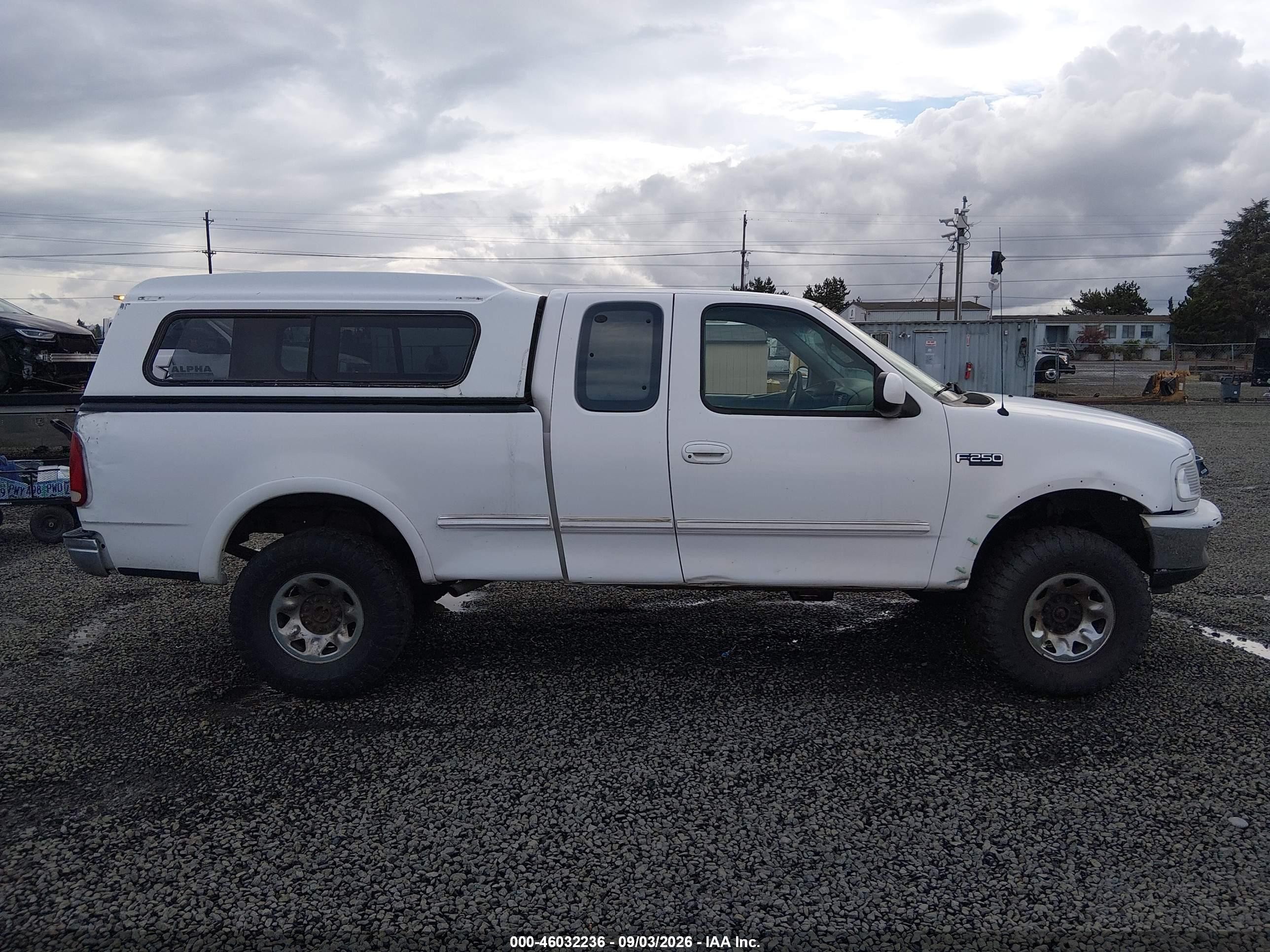 1997 Ford F250   Белый vin: 1FTFX28L0VKC43612