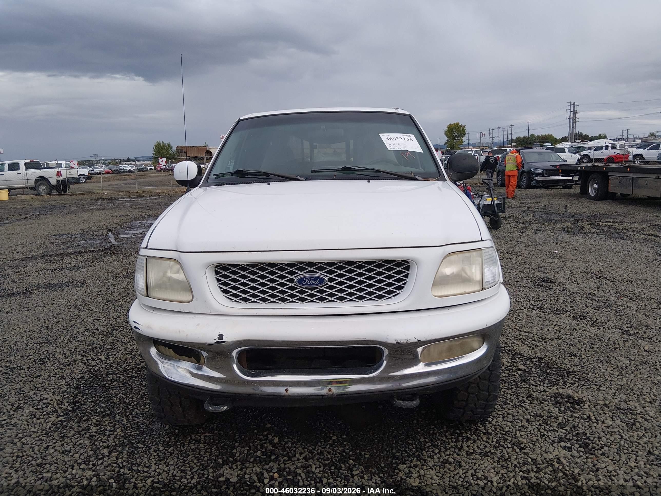 1997 Ford F250   Белый vin: 1FTFX28L0VKC43612