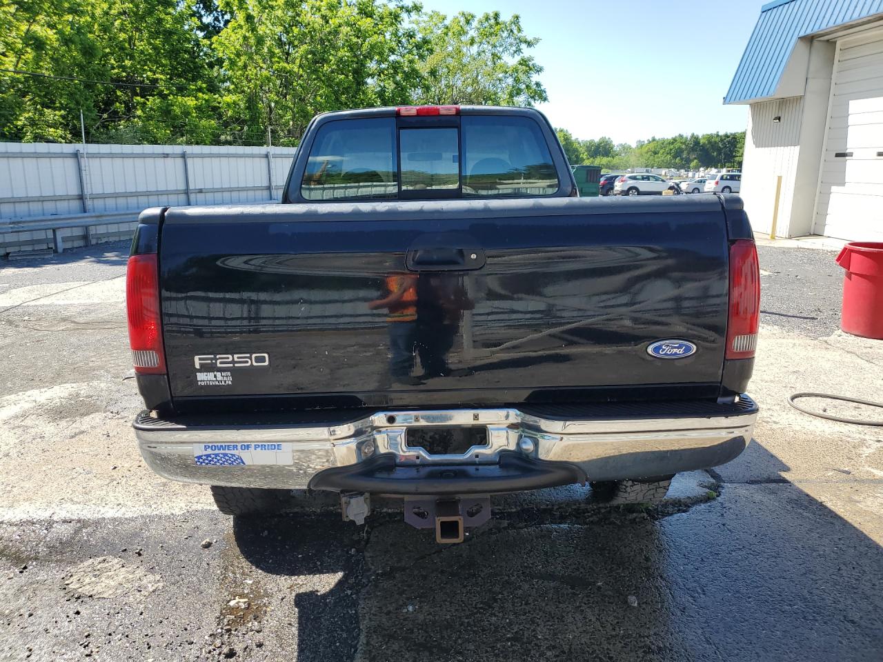 1997 Ford F250 Black vin: 1FTFX28L2VNB56258 Damage: Tailgate, Multiple Scratches Heavy, 4
