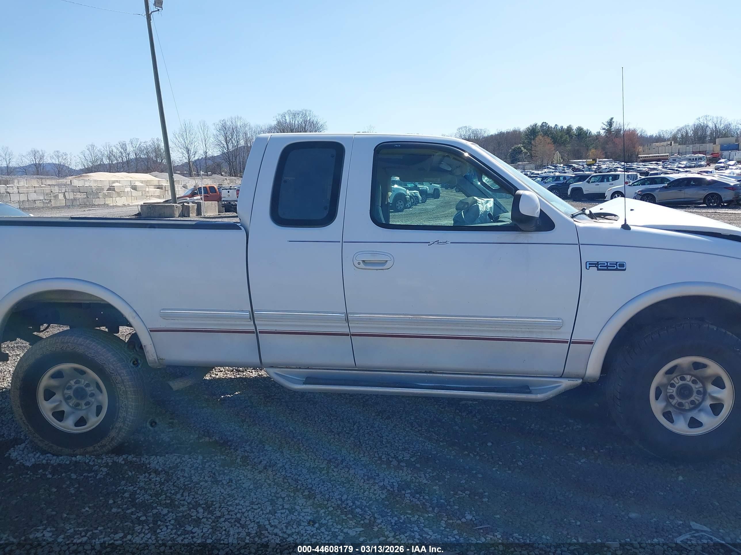 1997 Ford F250   White vin: 1FTFX28L7VNC23761