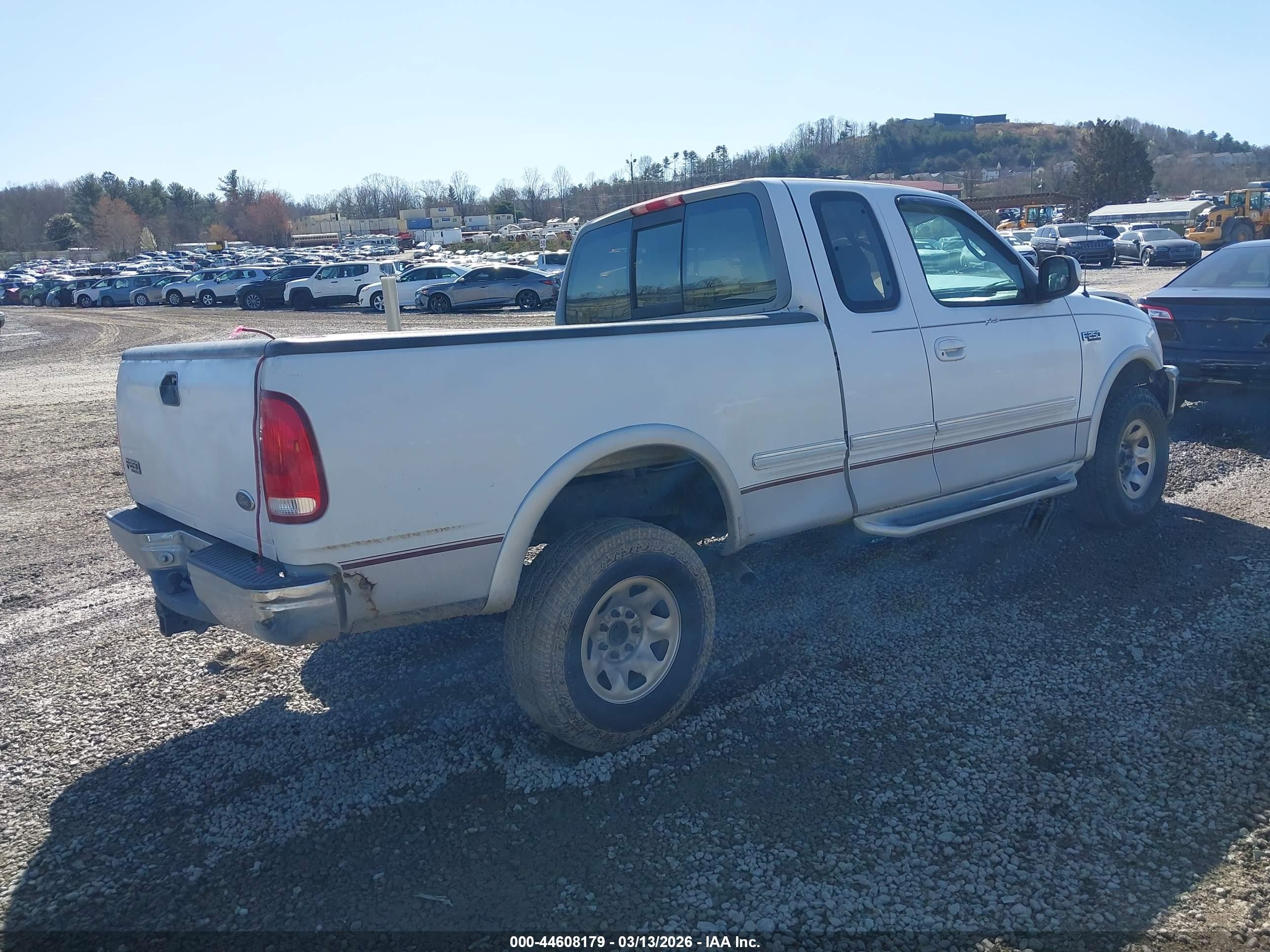 1997 Ford F250   White vin: 1FTFX28L7VNC23761
