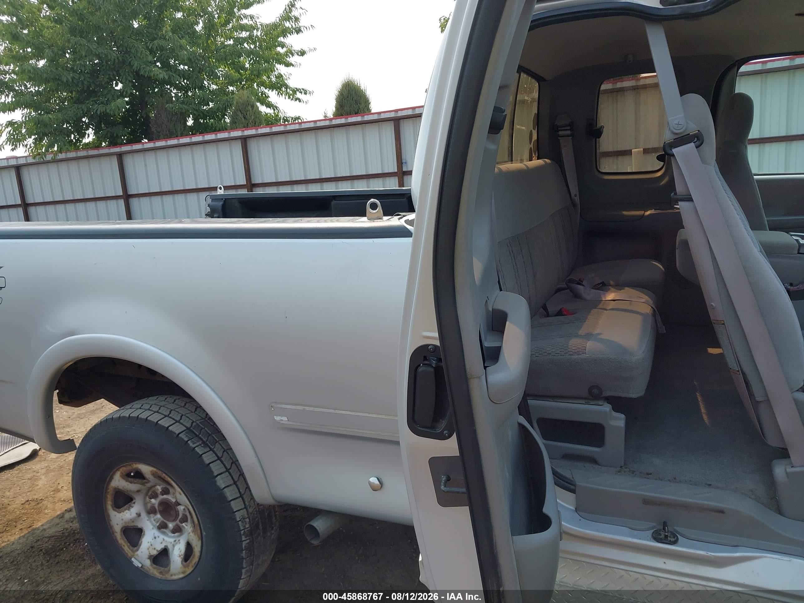 1997 Ford F-250 Standard   Silver vin: 1FTFX28W8VKD58923