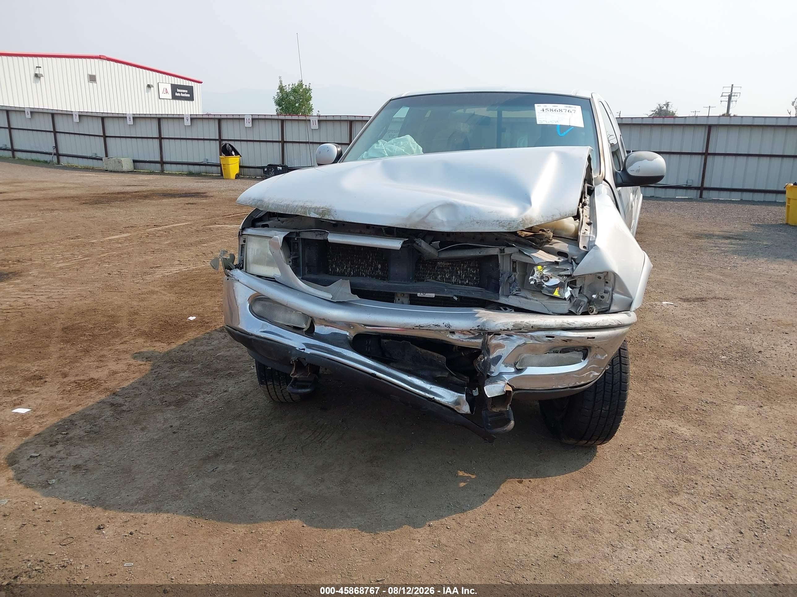 1997 Ford F-250 Standard   Silver vin: 1FTFX28W8VKD58923