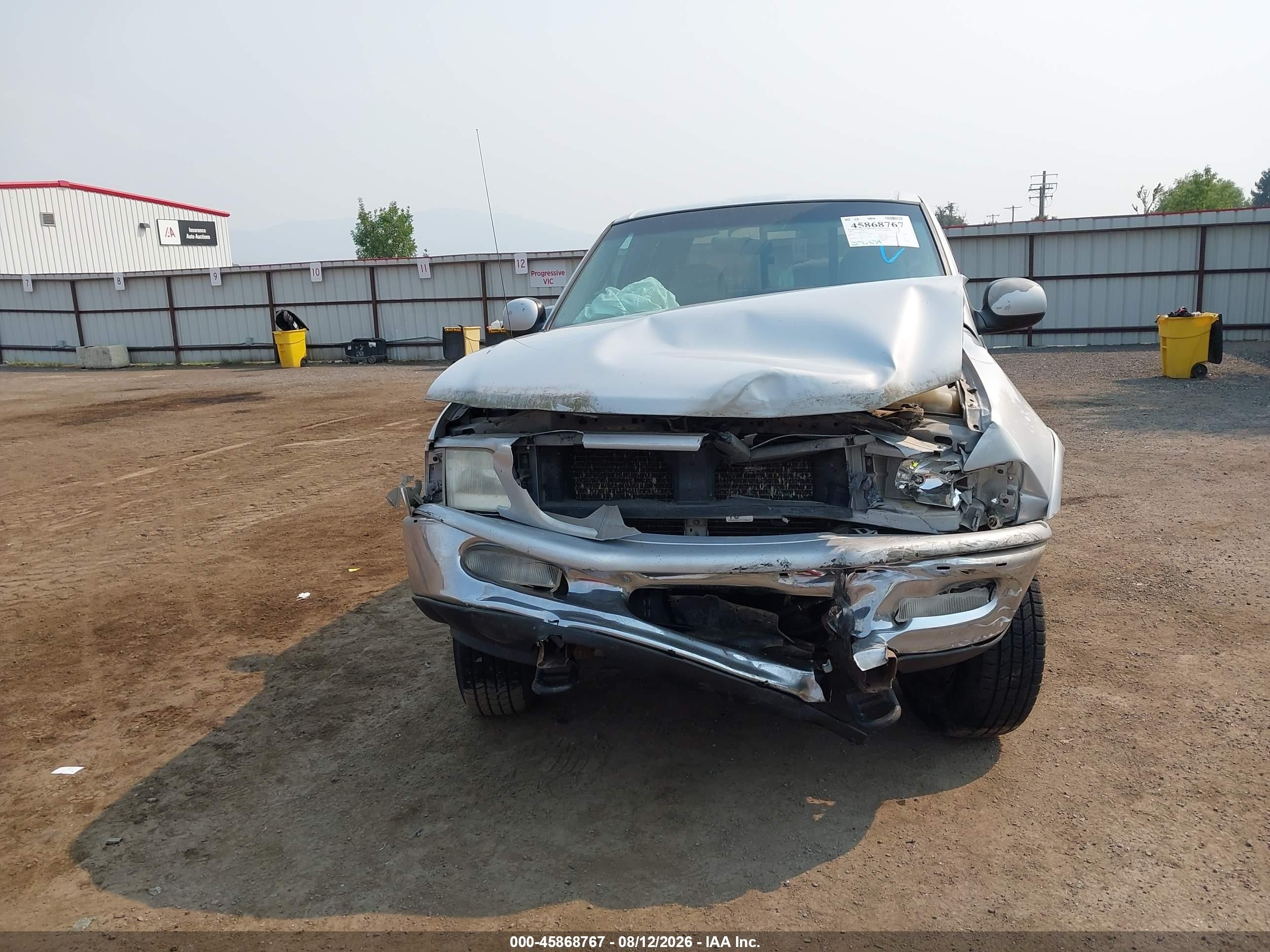 1997 Ford F-250 Standard   Silver vin: 1FTFX28W8VKD58923
