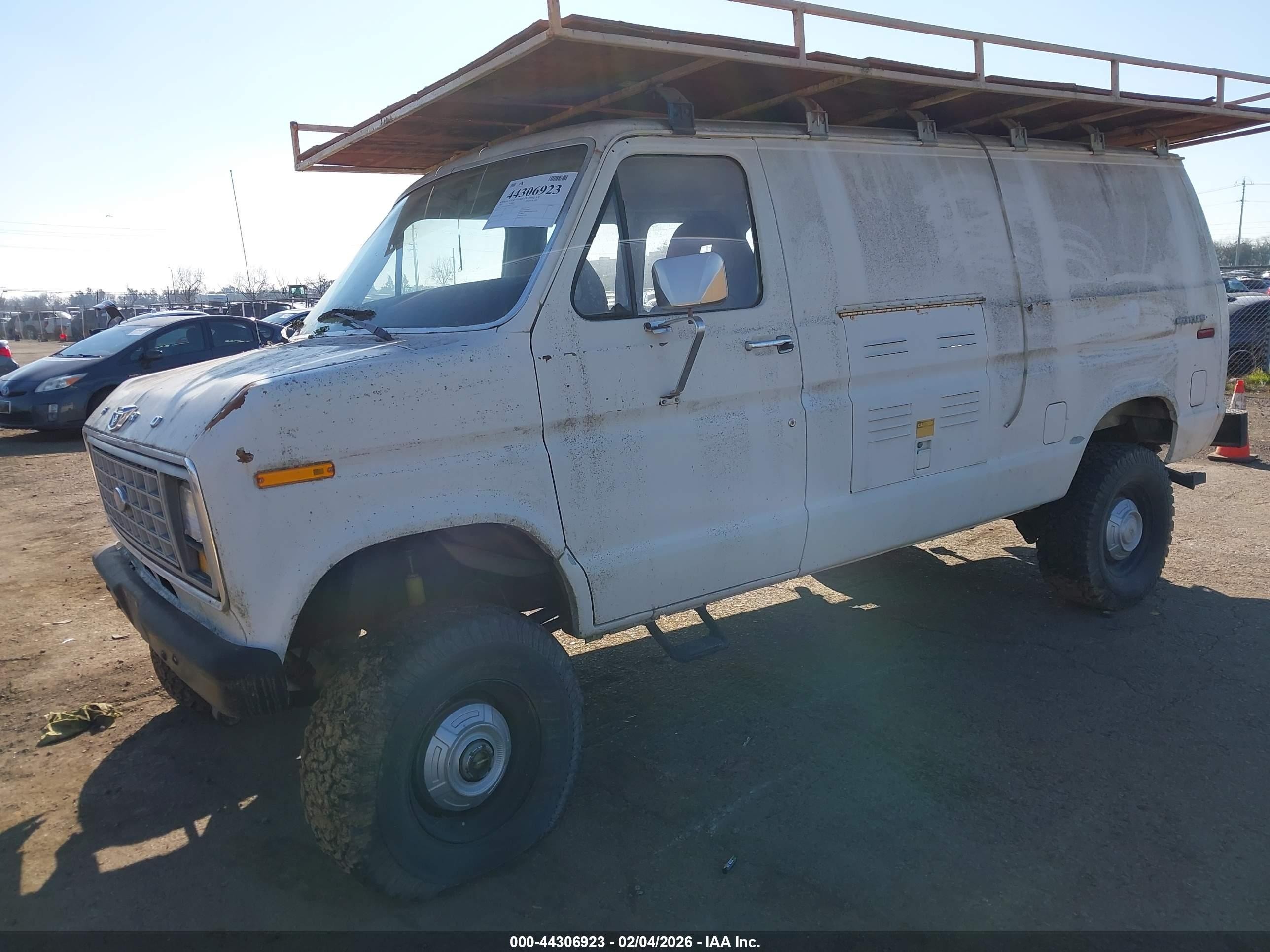 1981 Ford Econoline E250 Van White vin: 1FTGE26GXBHA71131