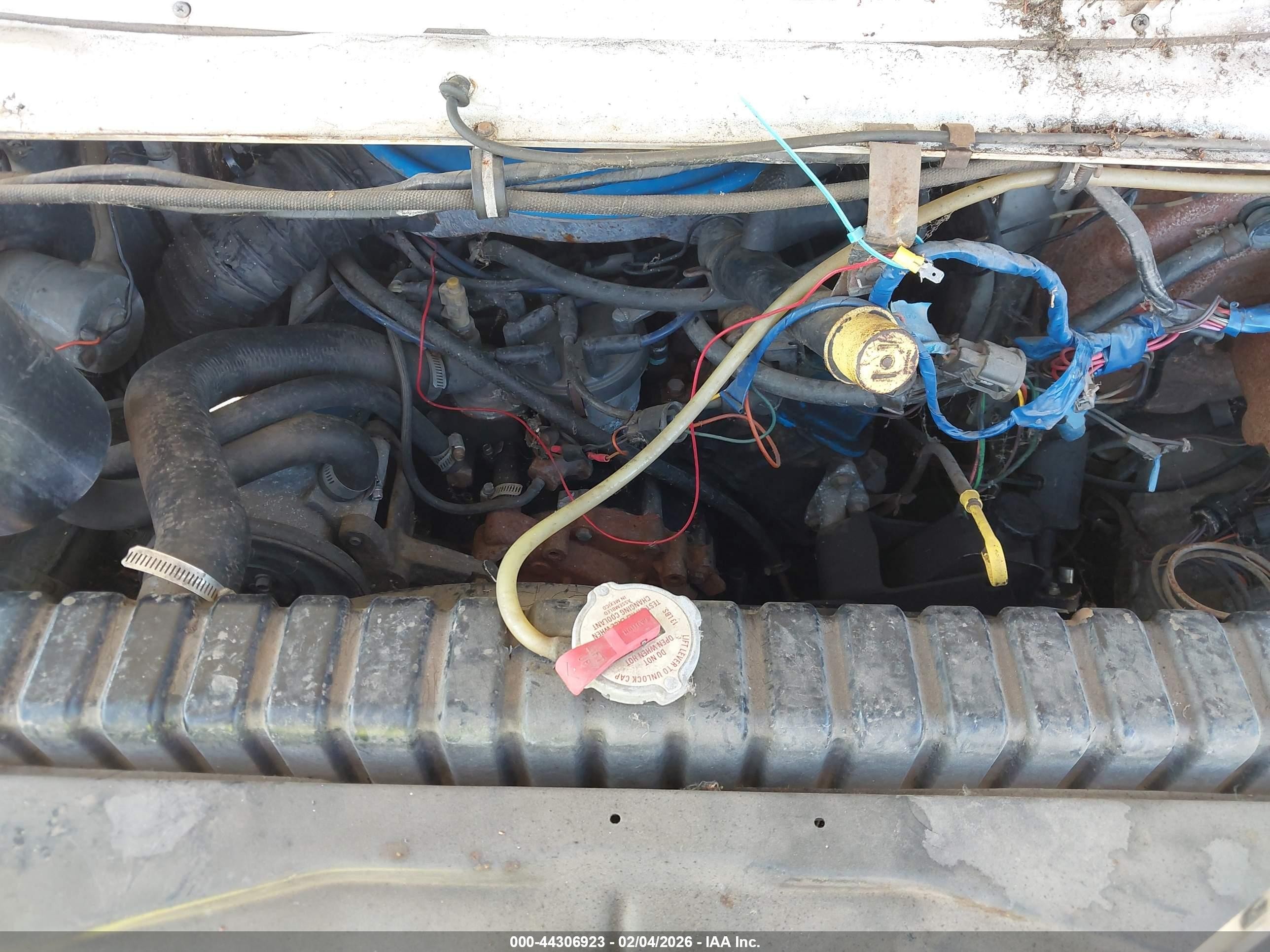 1981 Ford Econoline E250 Van White vin: 1FTGE26GXBHA71131