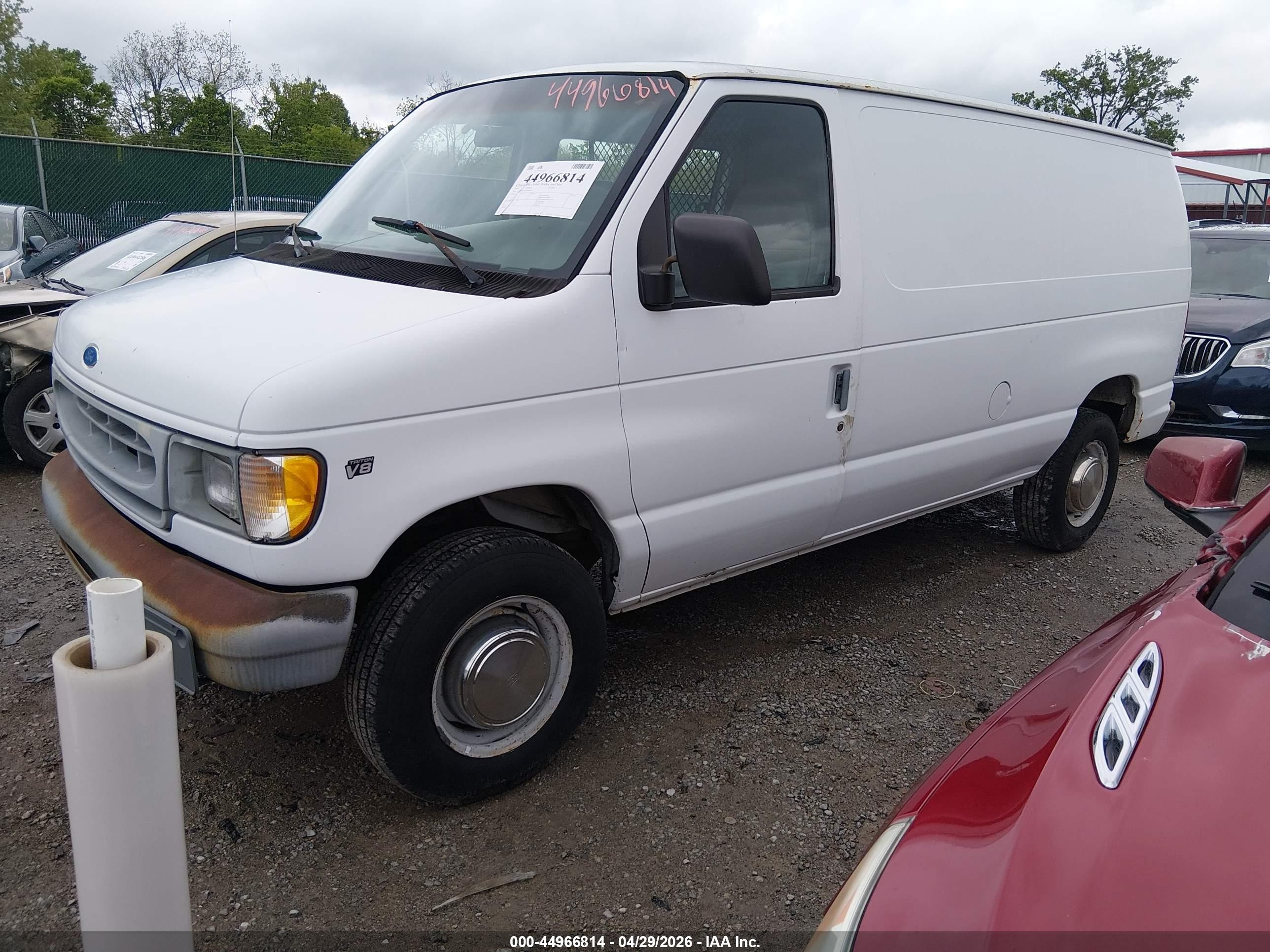 1997 Ford E-250 Standard White vin: 1FTHE24L6VHB86558