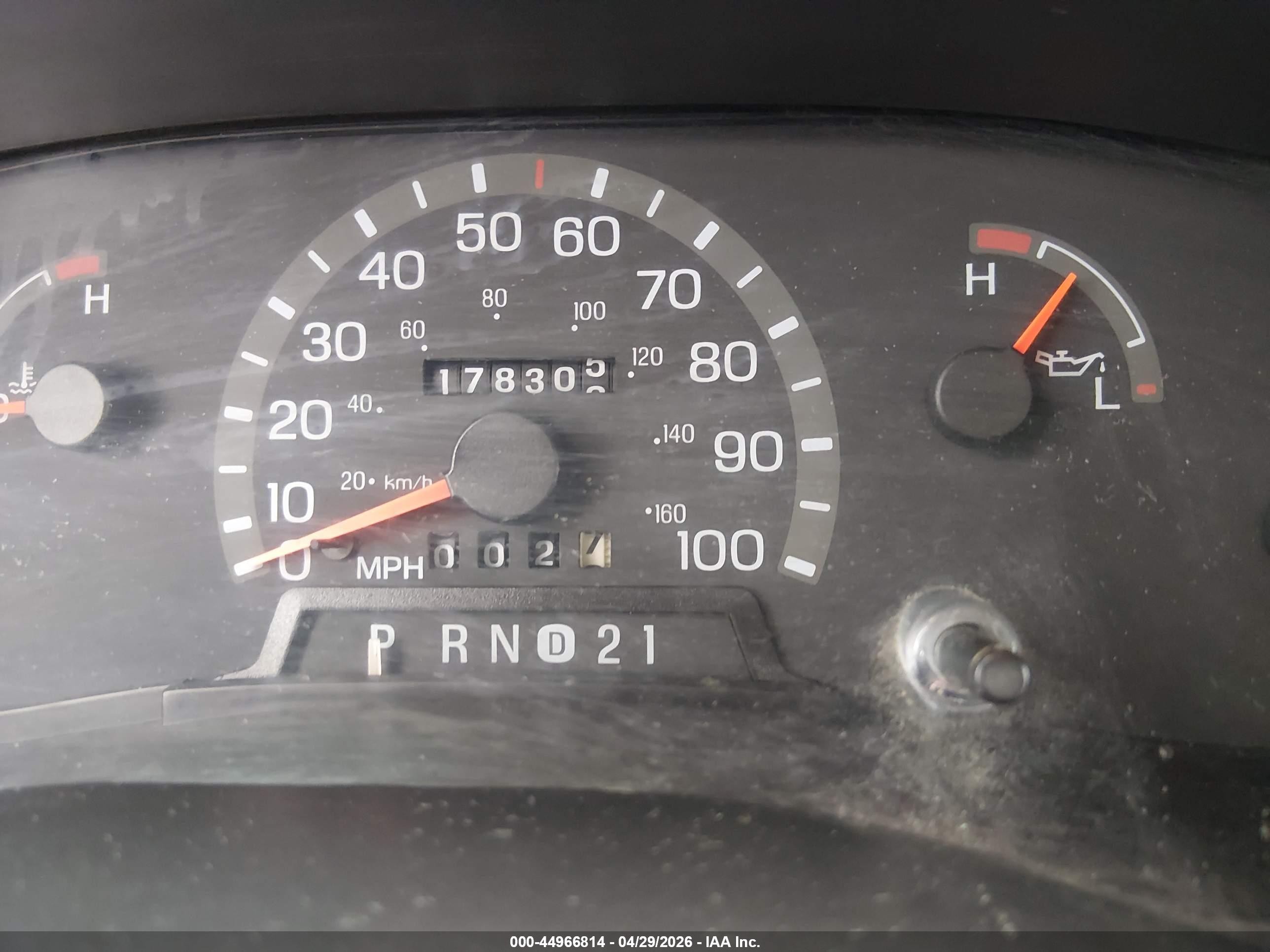 1997 Ford E-250 Standard White vin: 1FTHE24L6VHB86558