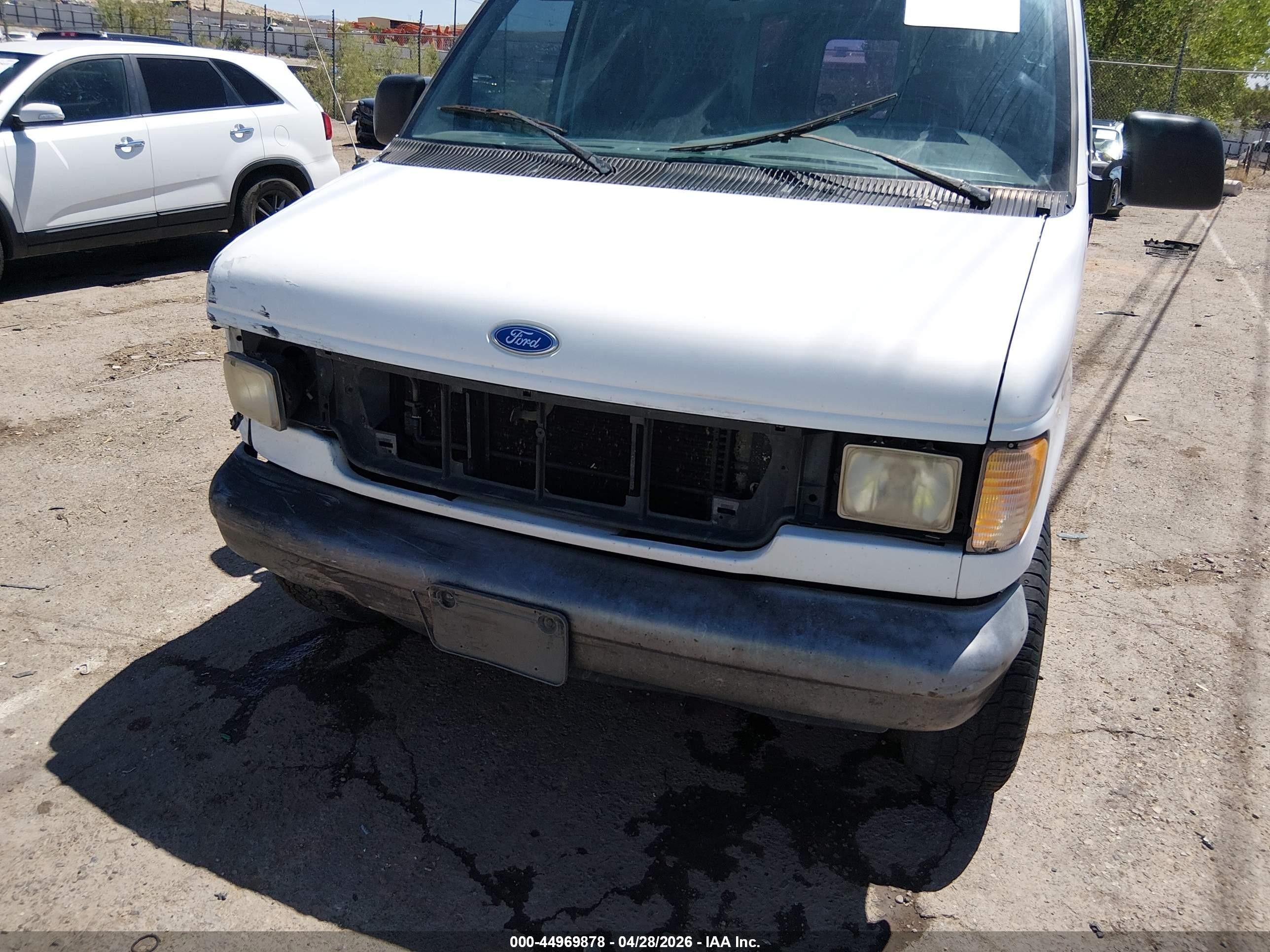 1996 Ford Econoline E250 Van White vin: 1FTHE24Y8THB43803