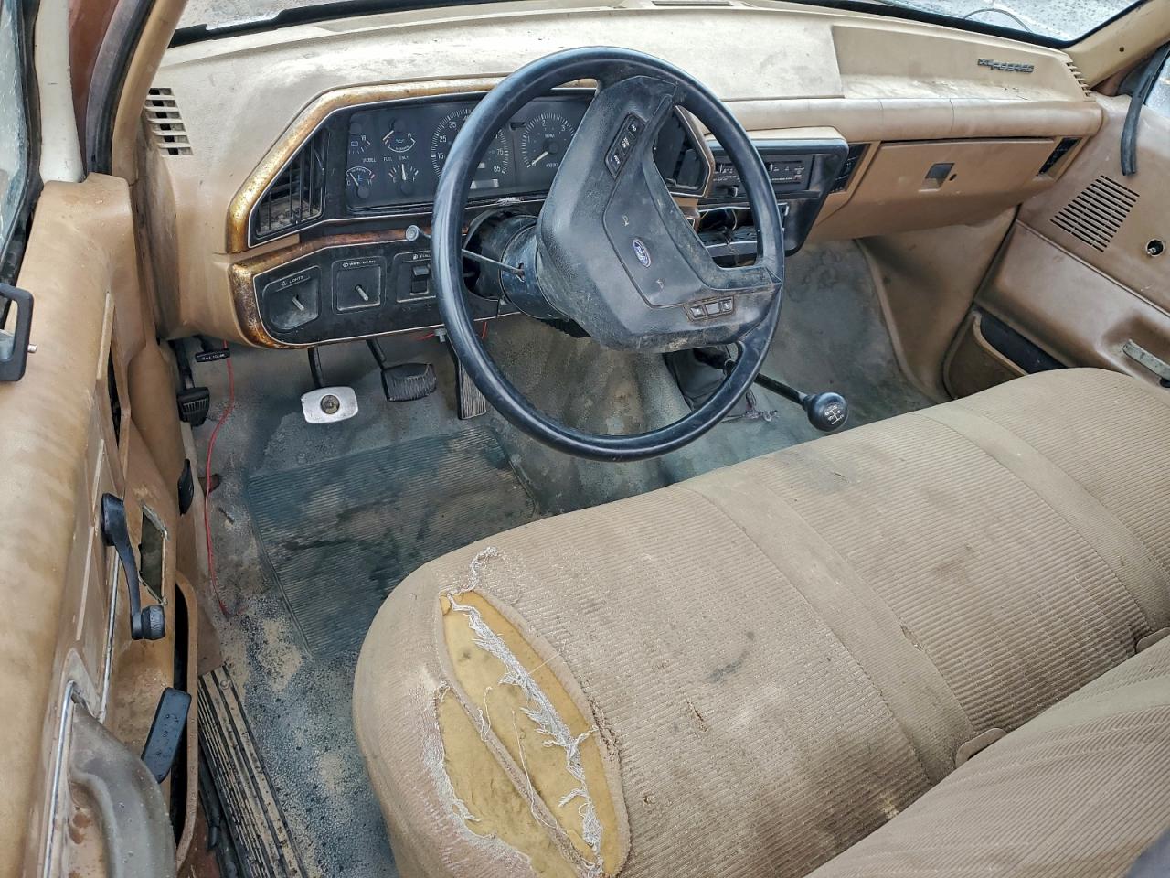 1987 Ford F250 Brown vin: 1FTHF251XHPA17700