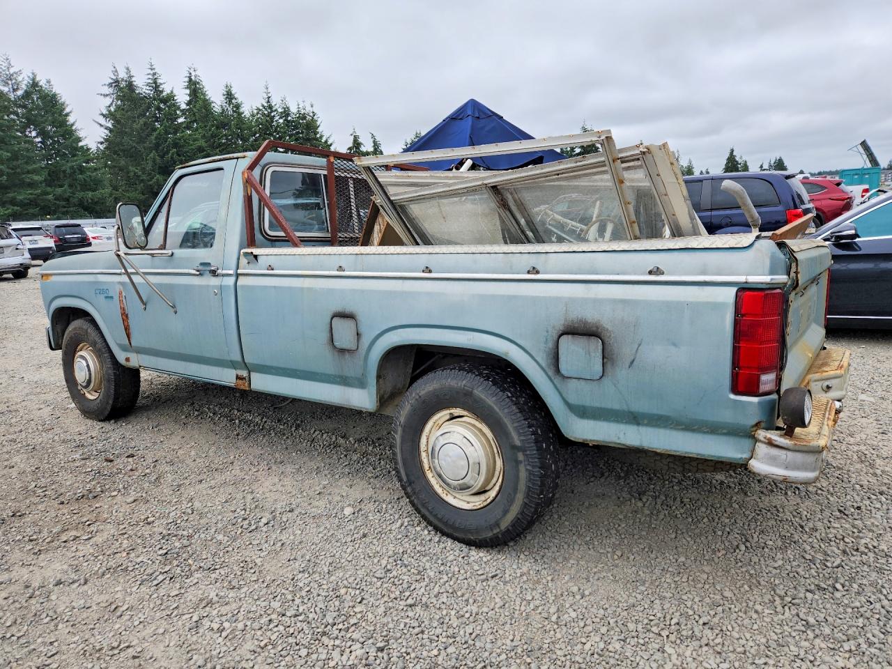 1983 Ford F250 Blue vin: 1FTHF25G1DPA37624