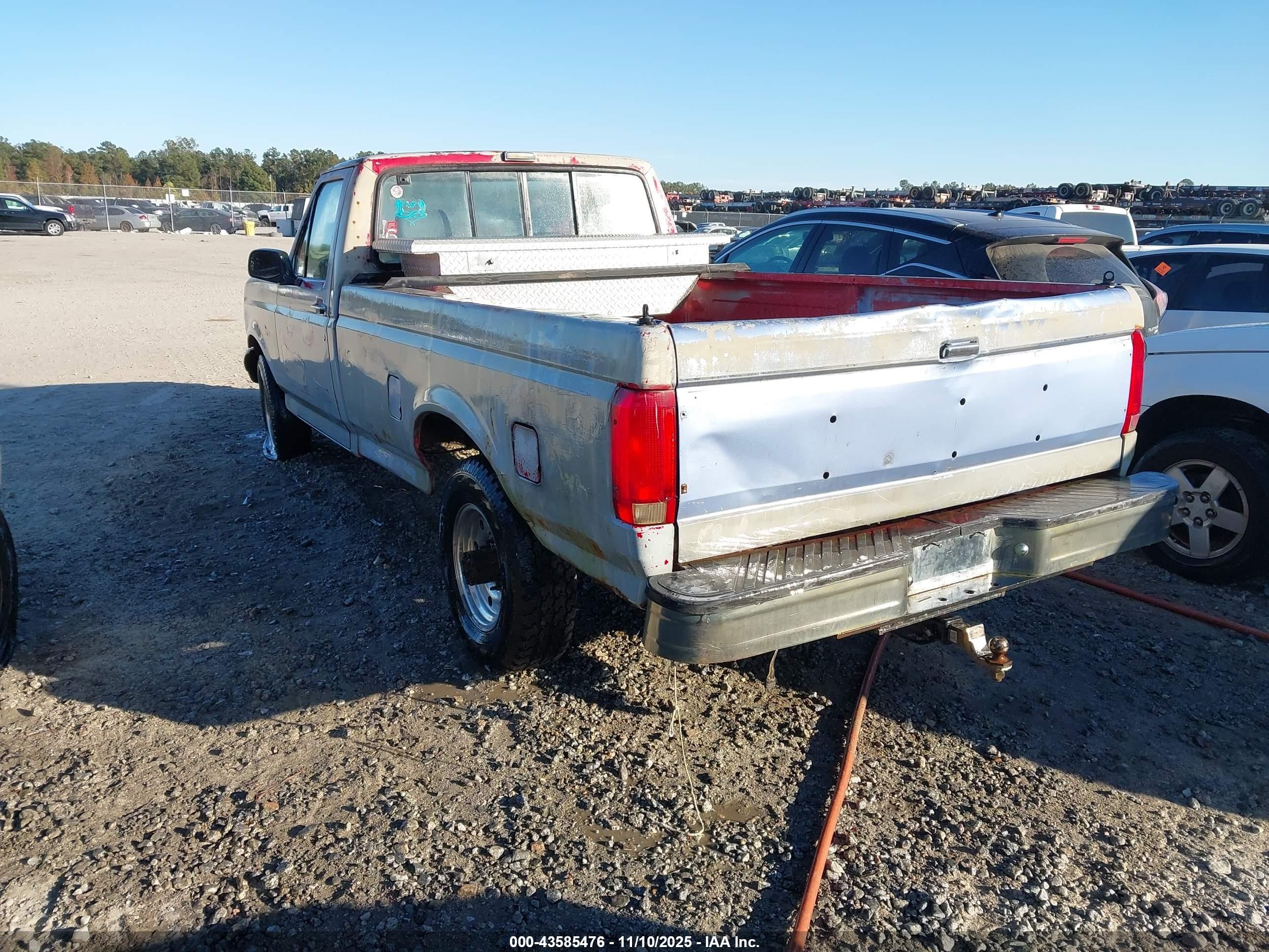 1993 Ford F250   Gray vin: 1FTHF25G1PNA18779