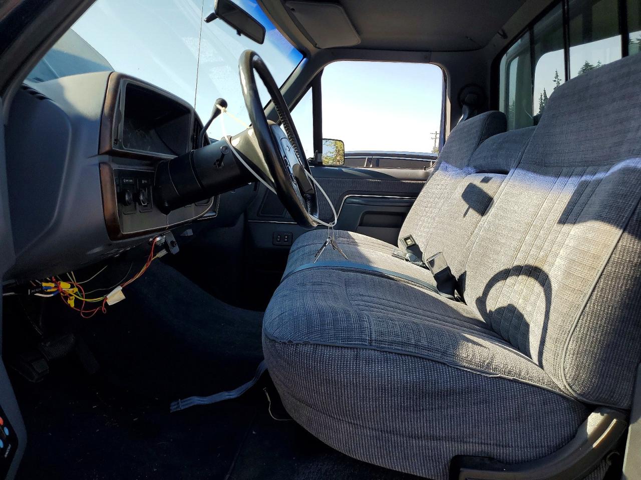 1990 Ford F250 Blue vin: 1FTHF25G8LPA07311